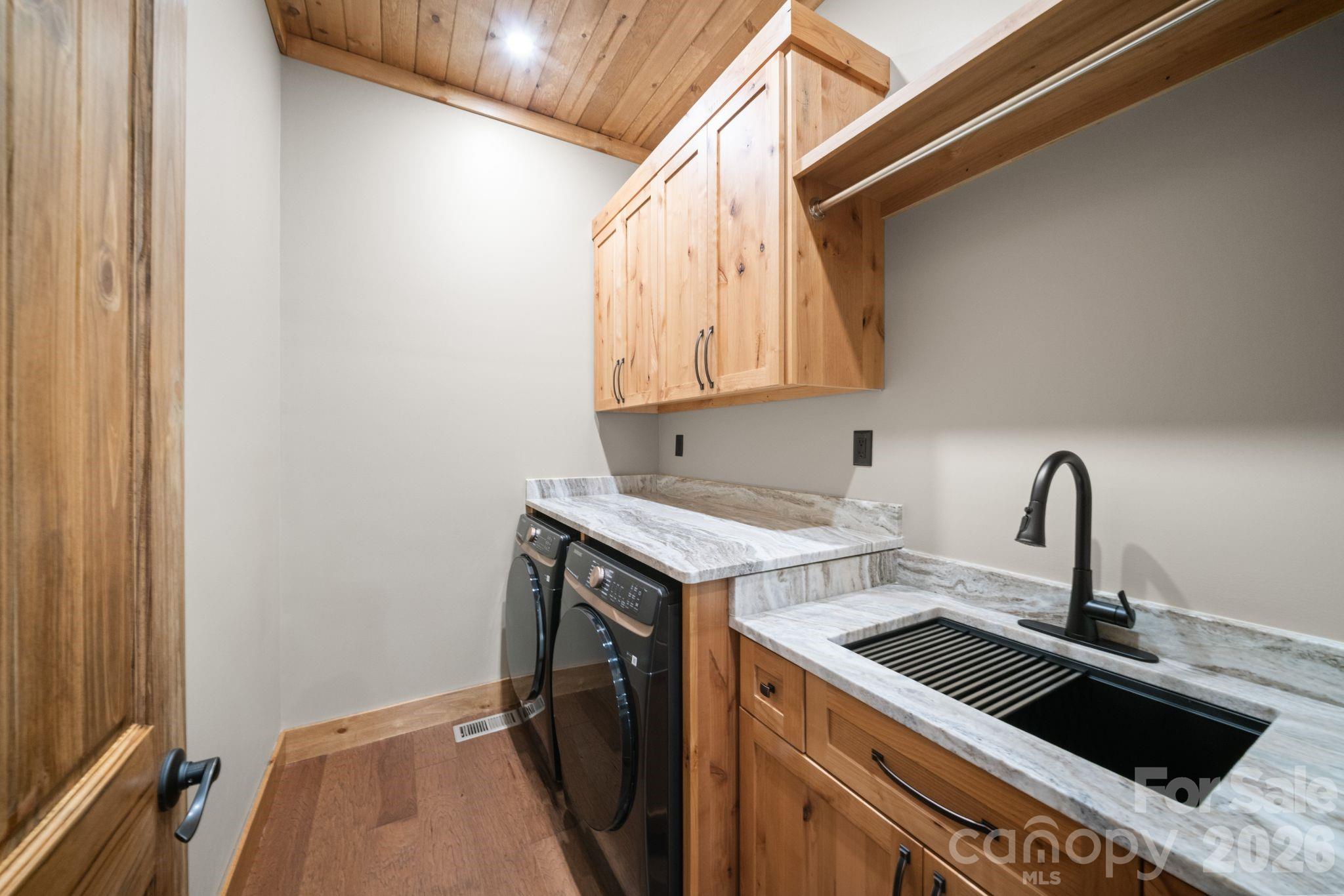 296 Austin Mountain Drive Property Photo 19