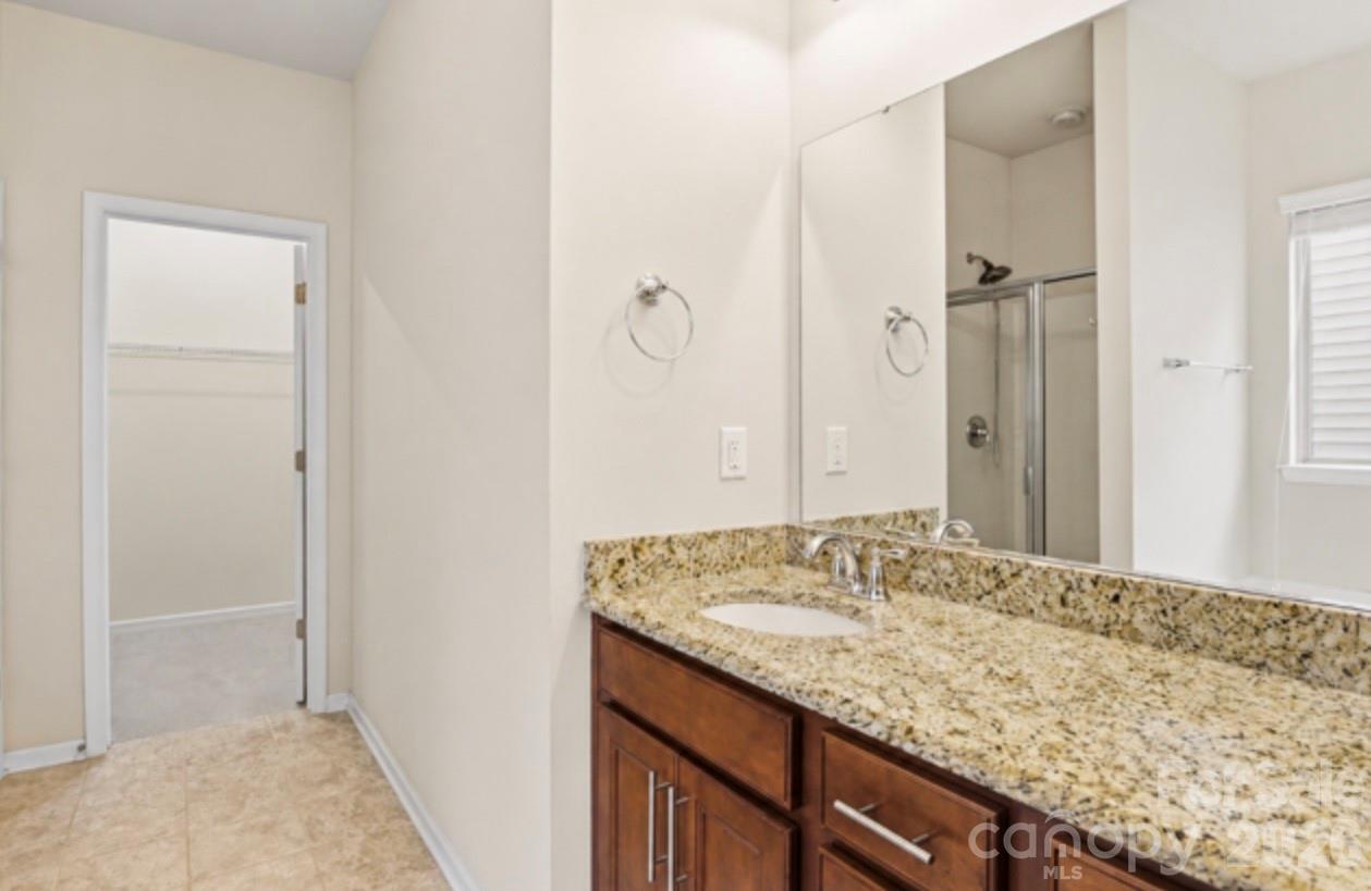 11824 Springpoint Lane Property Photo 13