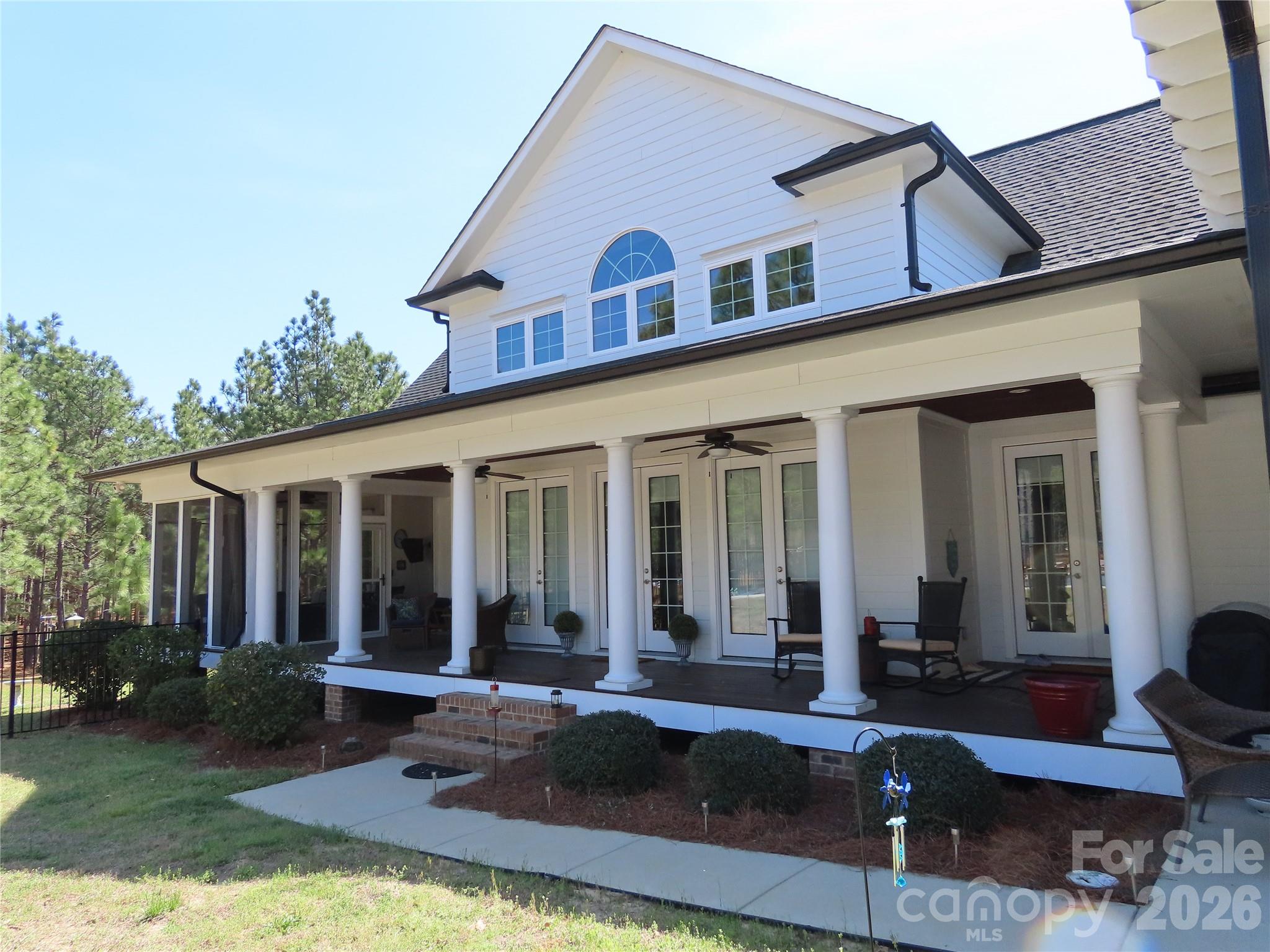 1034 Griggs Street Property Photo 6