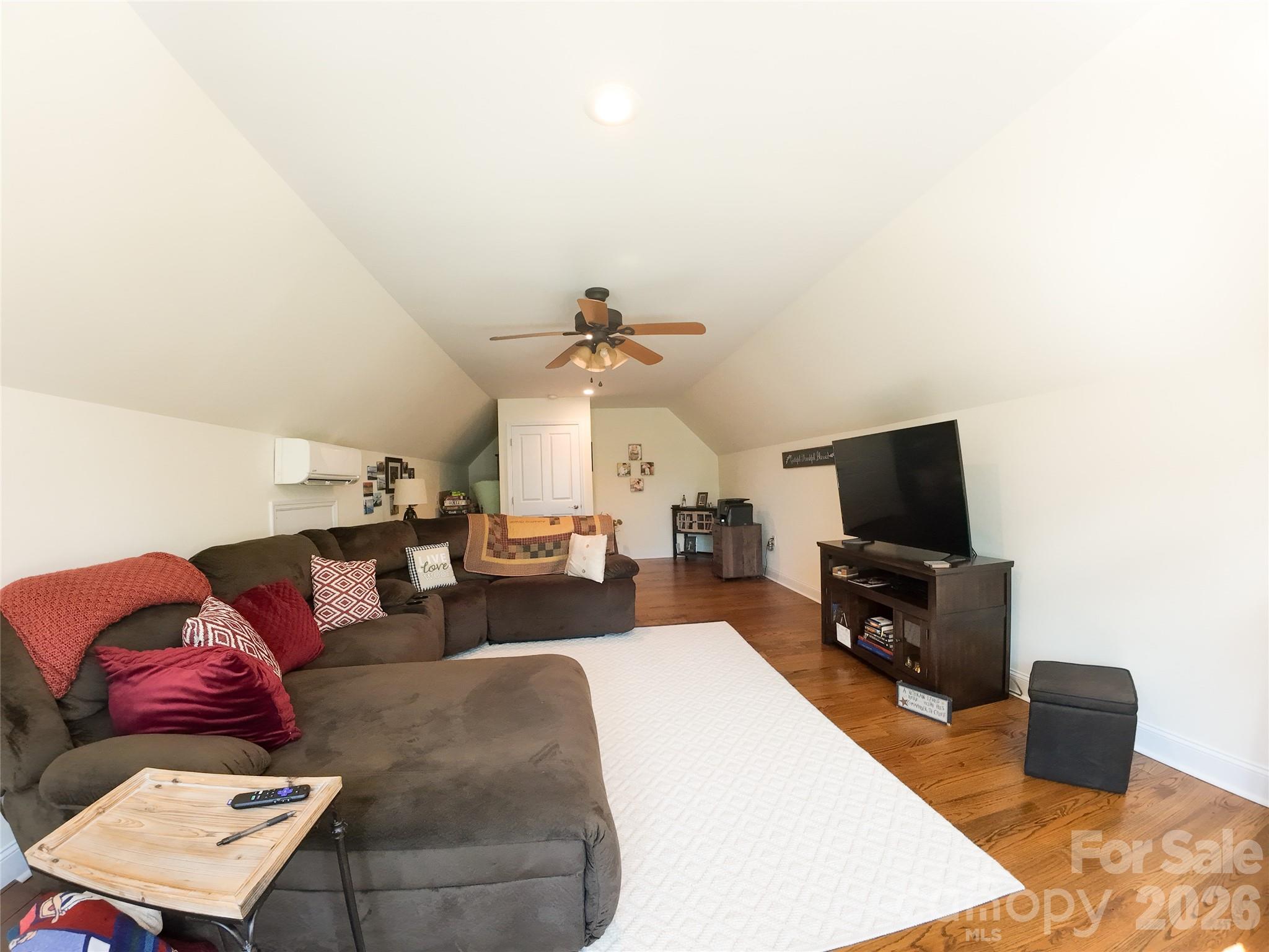 1034 Griggs Street Property Photo 39