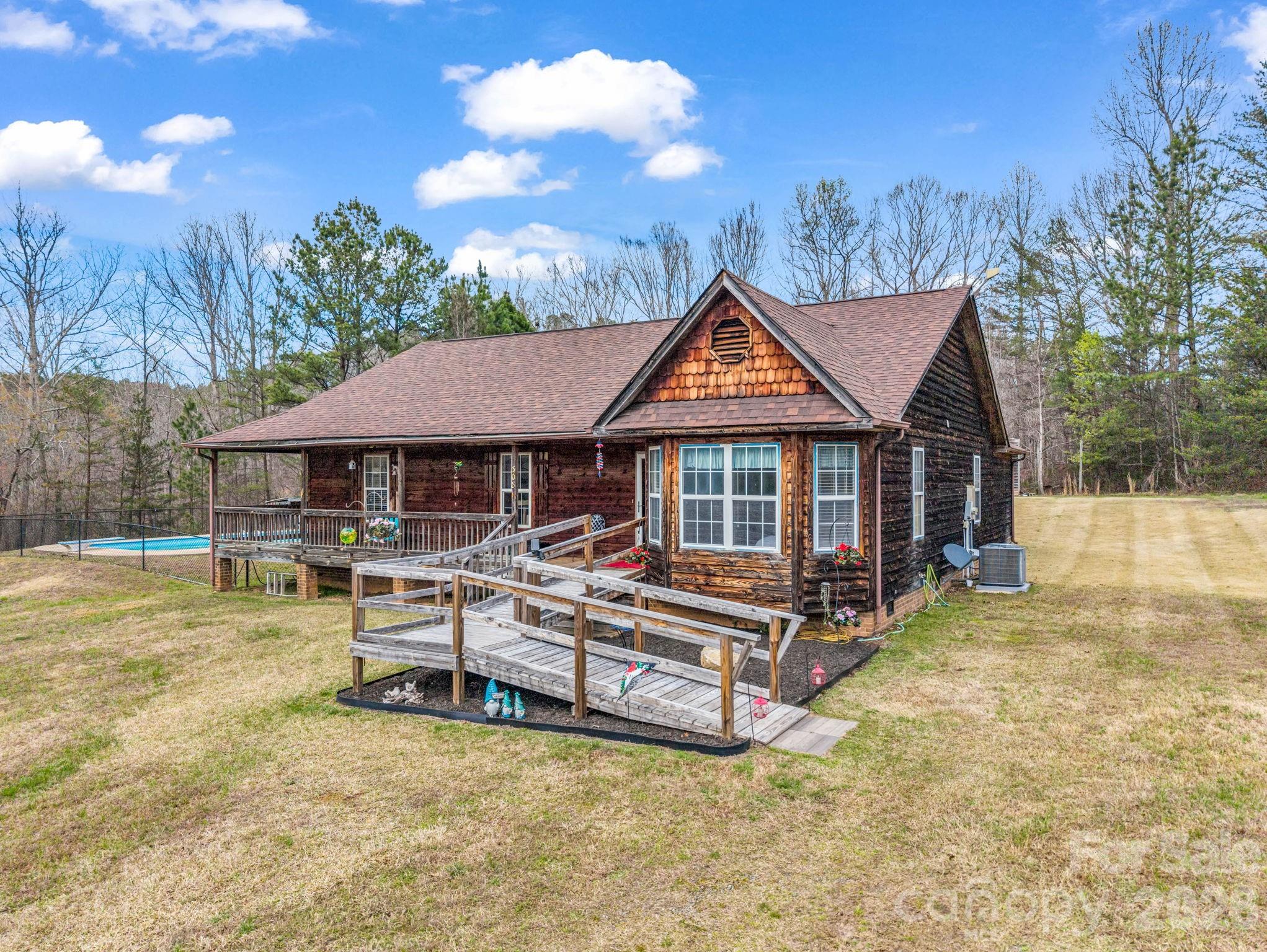 308 Frog Hollow Road Property Photo 1