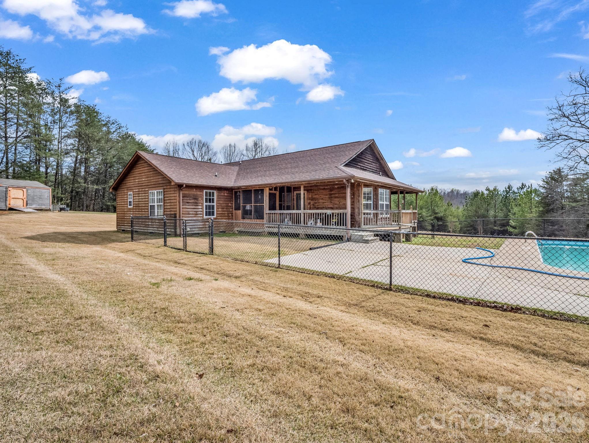 308 Frog Hollow Road Property Photo 4