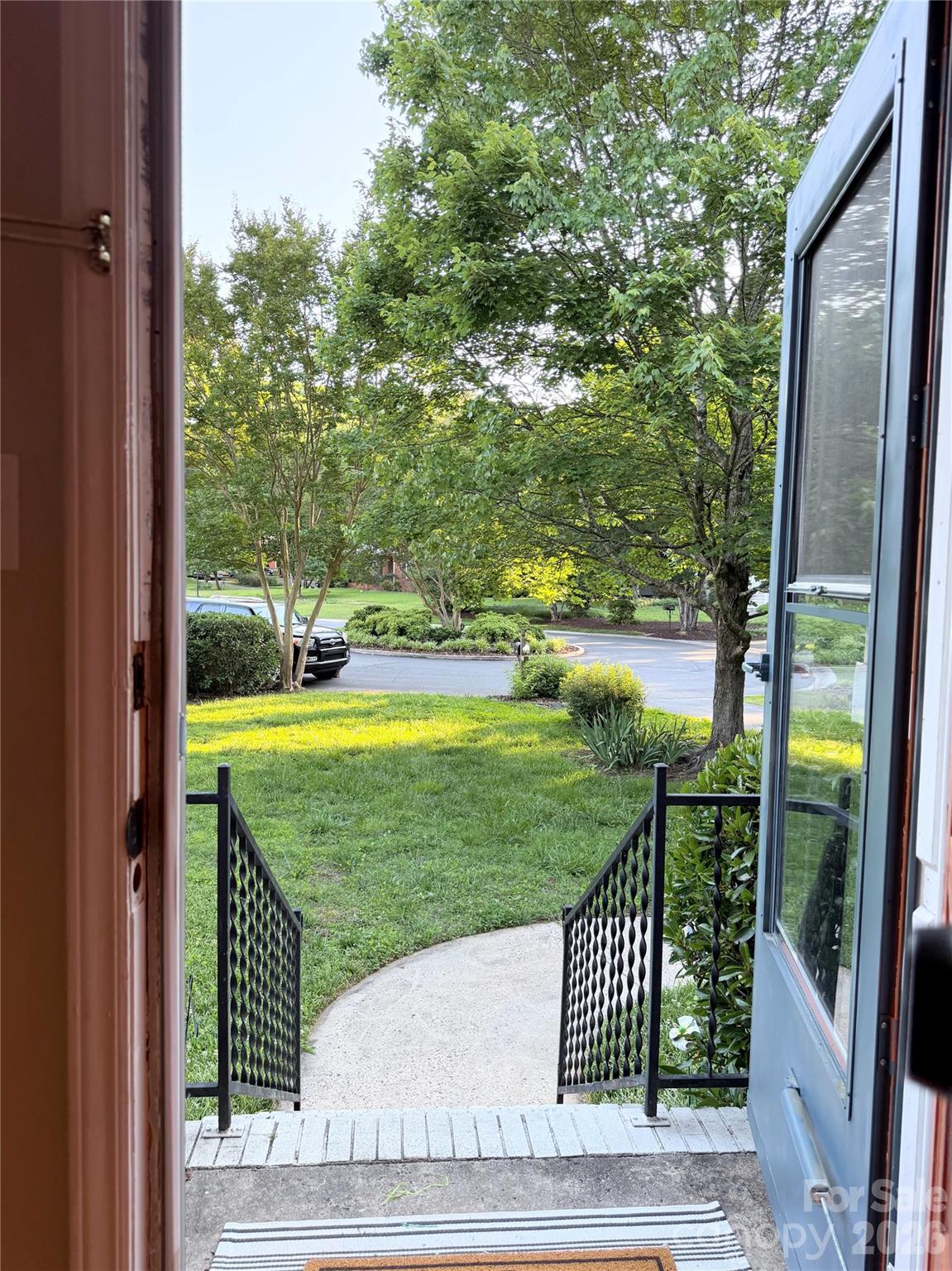 6701 Rugby Lane Property Photo 6