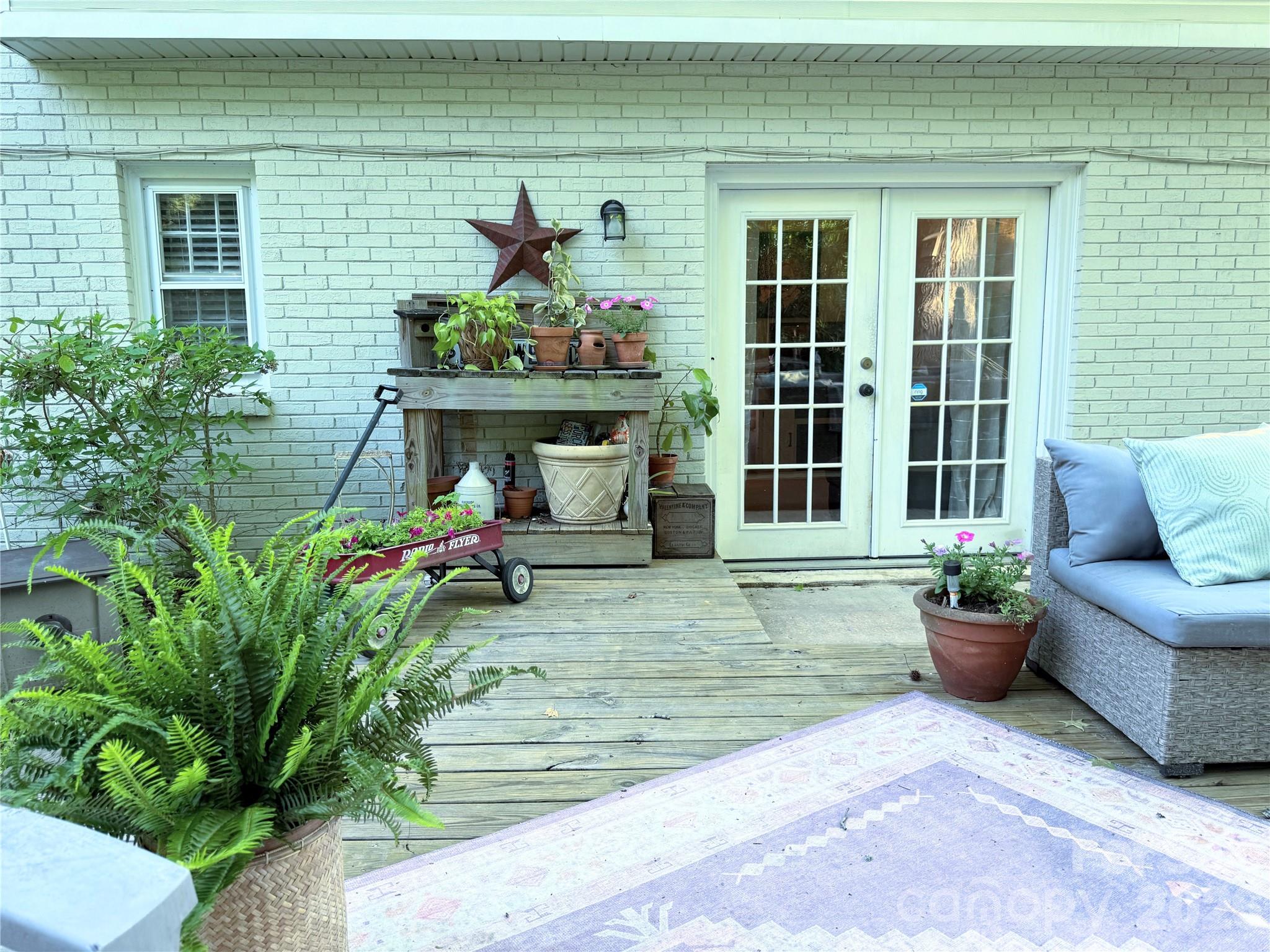 6701 Rugby Lane Property Photo 37