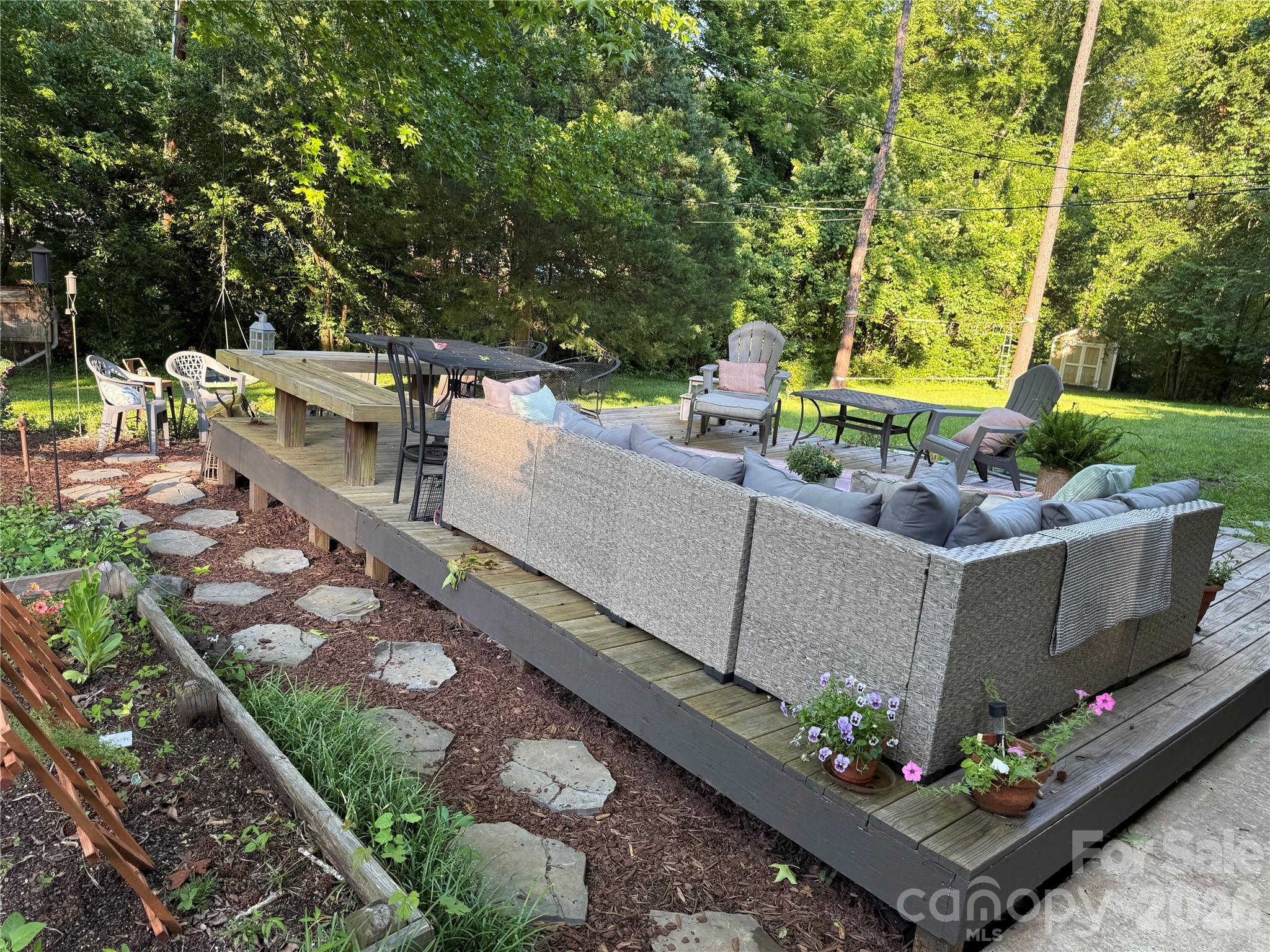 6701 Rugby Lane Property Photo 39