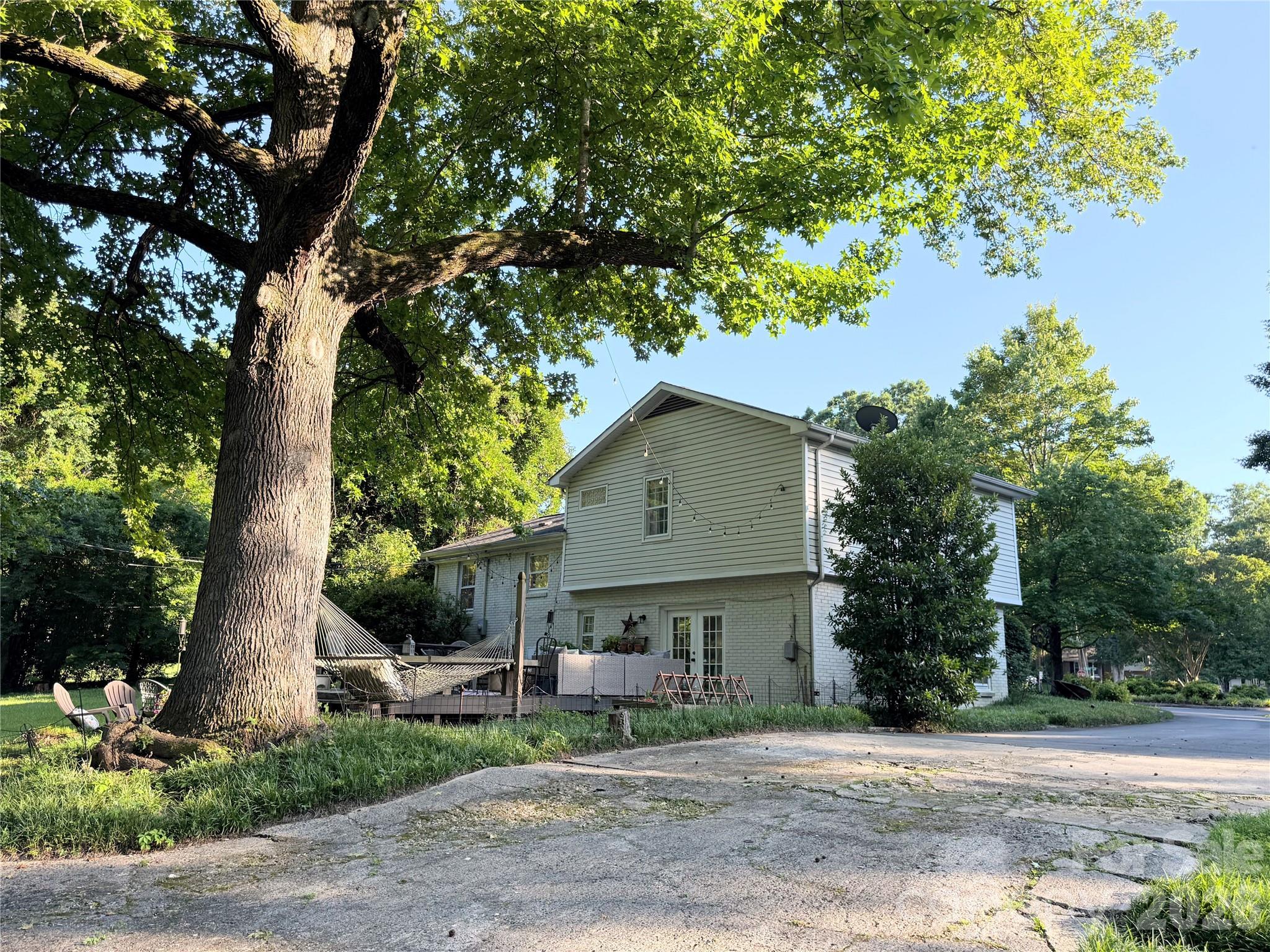 6701 Rugby Lane Property Photo 41