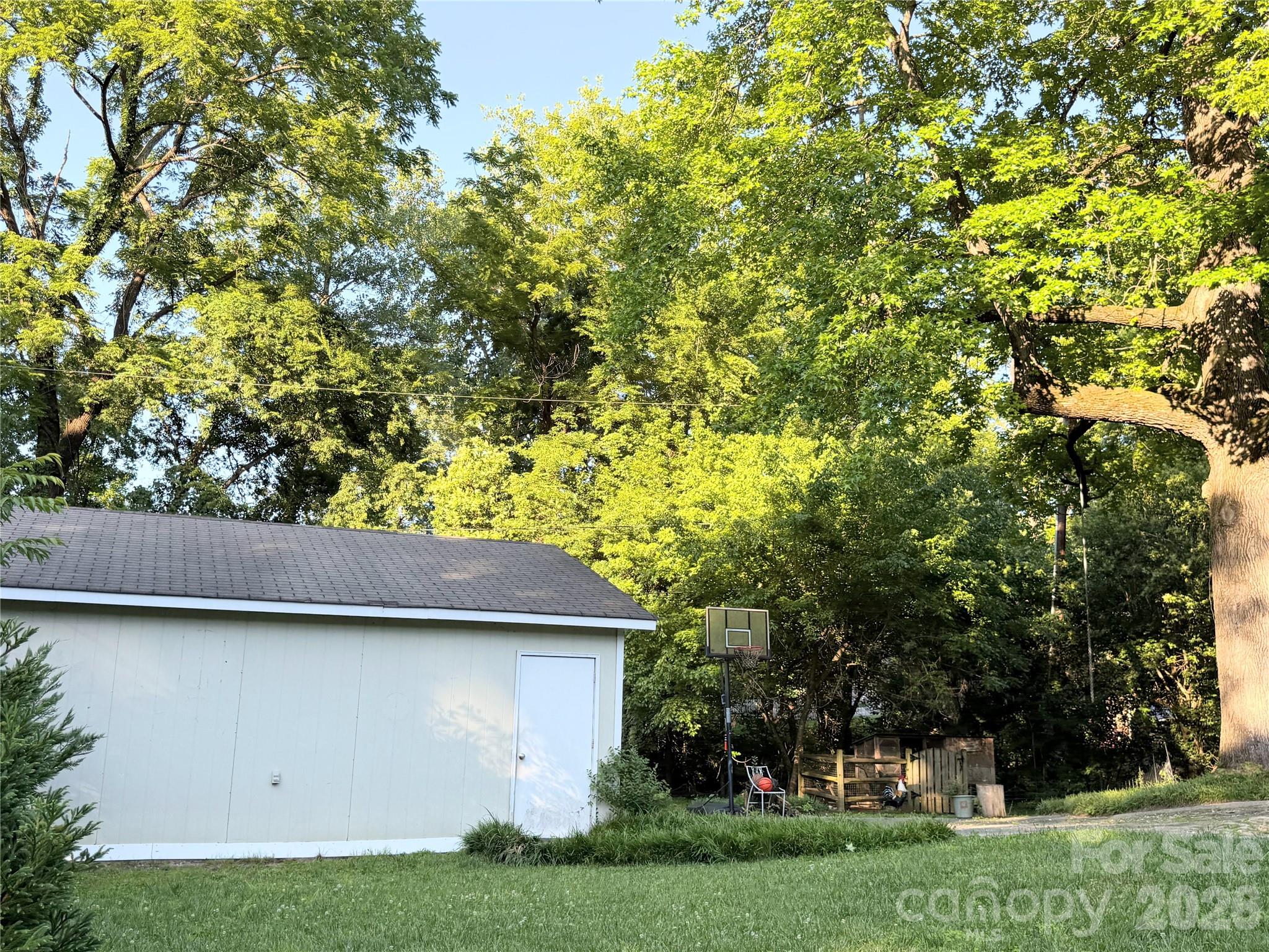 6701 Rugby Lane Property Photo 44
