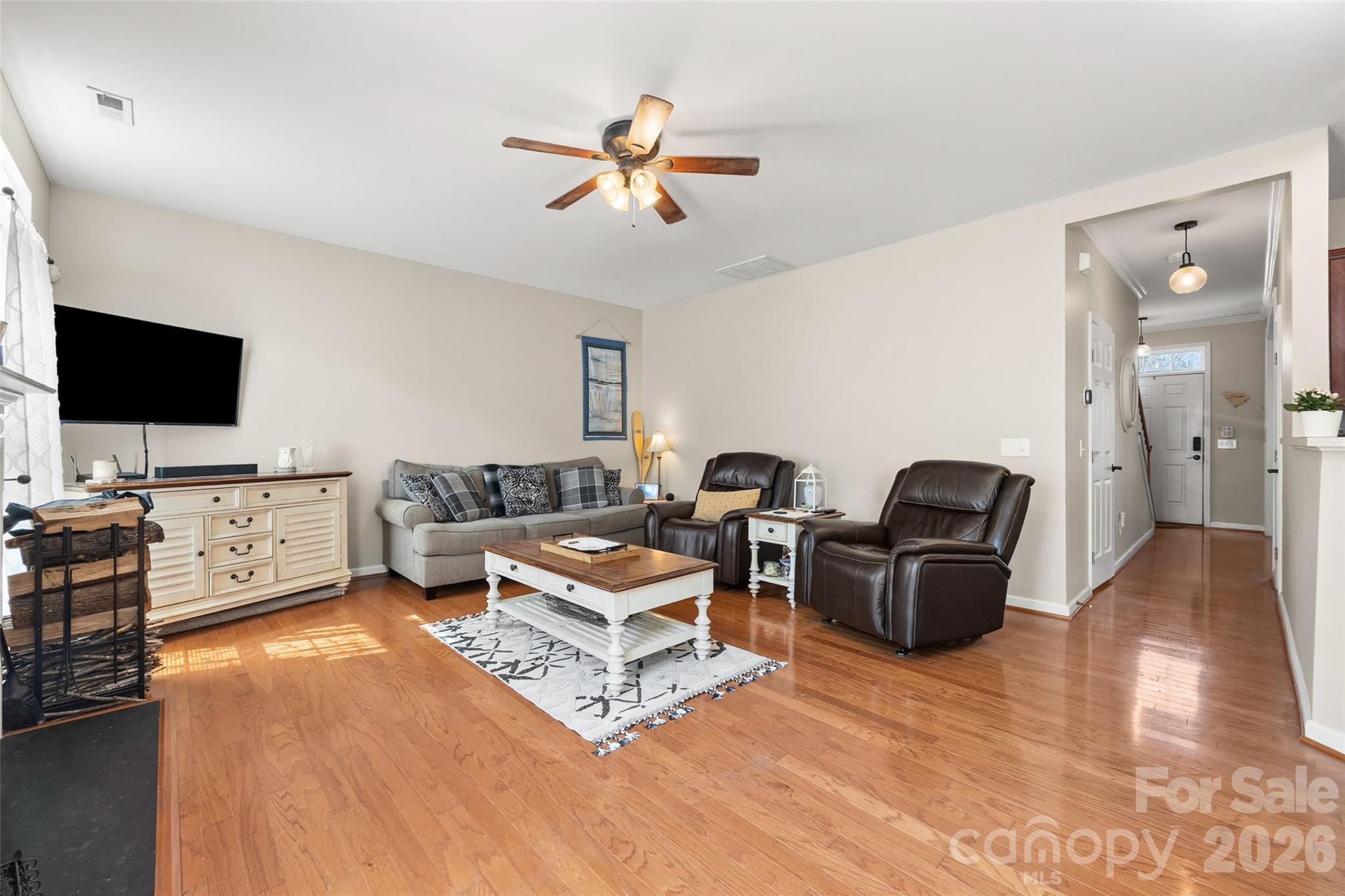 183 Autumn Falls Drive Property Photo 6