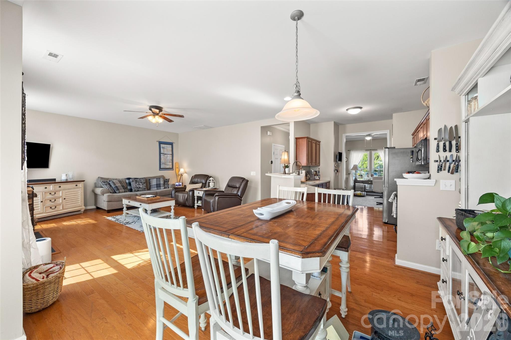183 Autumn Falls Drive Property Photo 10