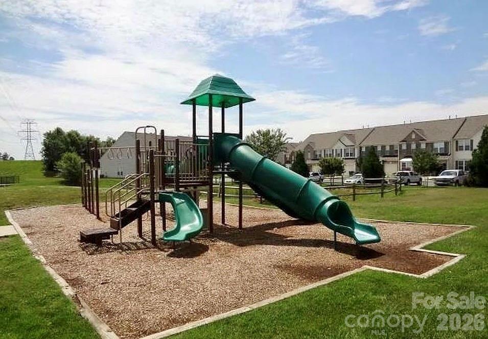 183 Autumn Falls Drive Property Photo 40