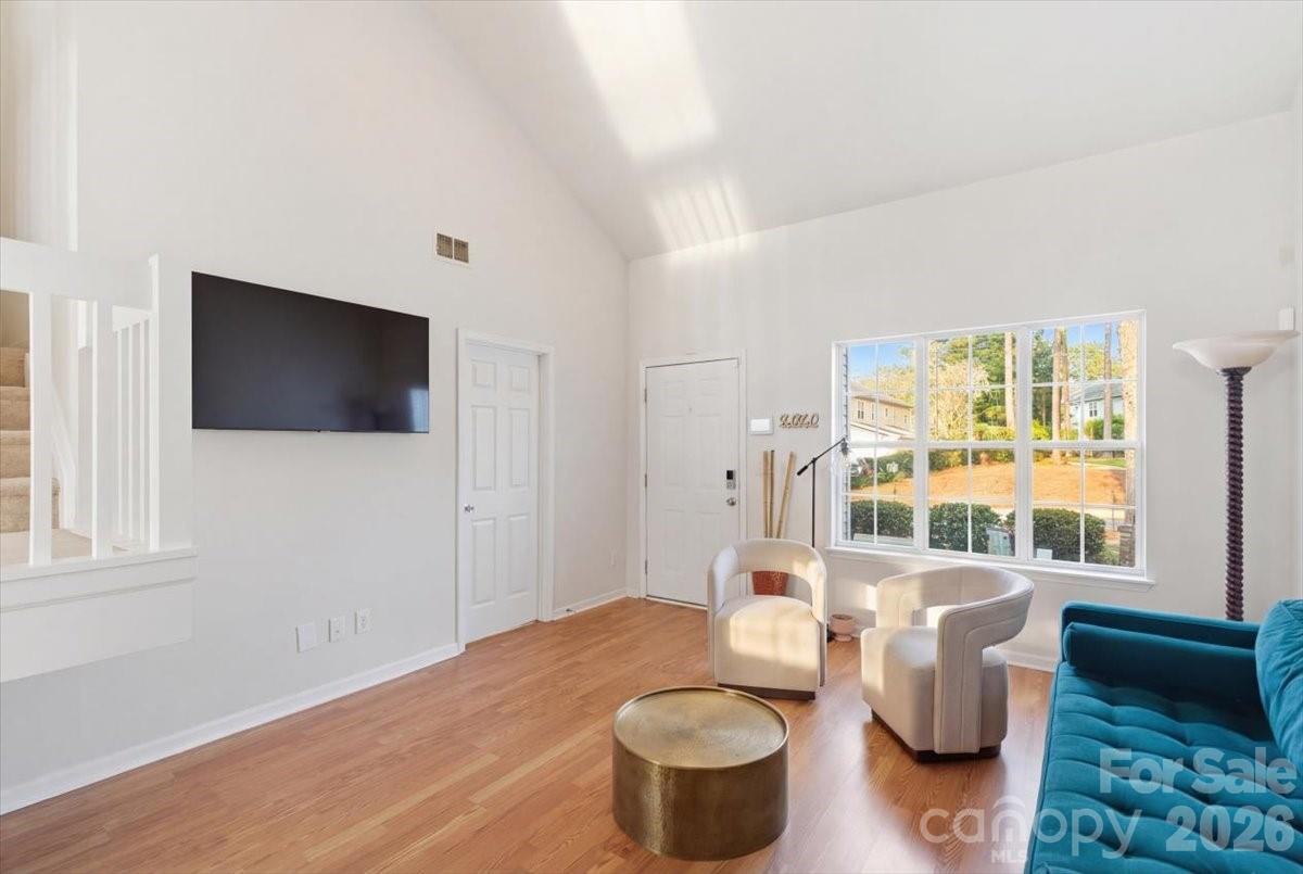 6475 Saint Bernard Way Property Photo 4