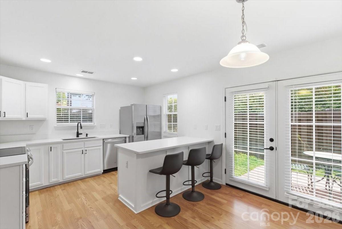 6475 Saint Bernard Way Property Photo 6