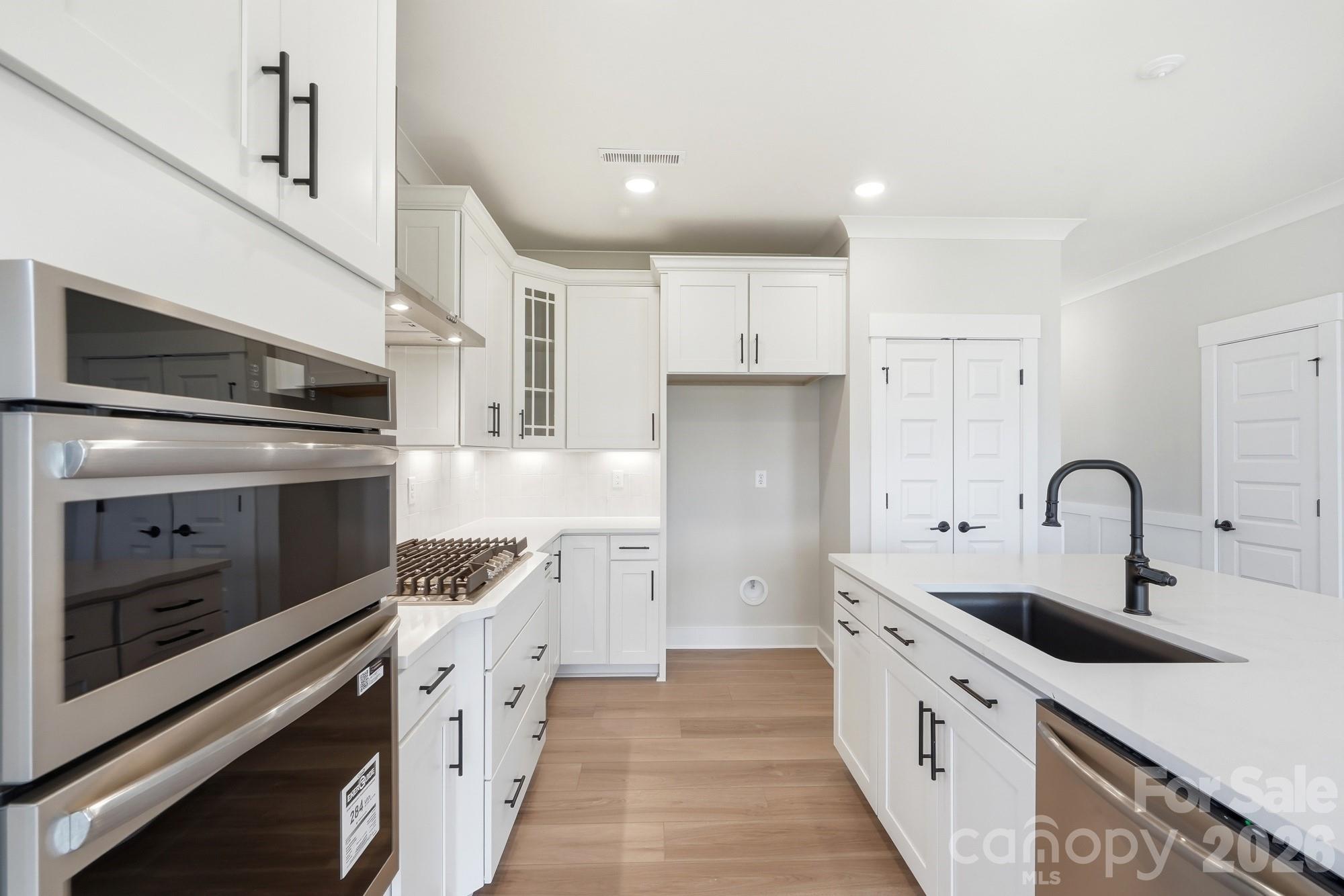 1433 Crooked Stick Drive Property Photo 13