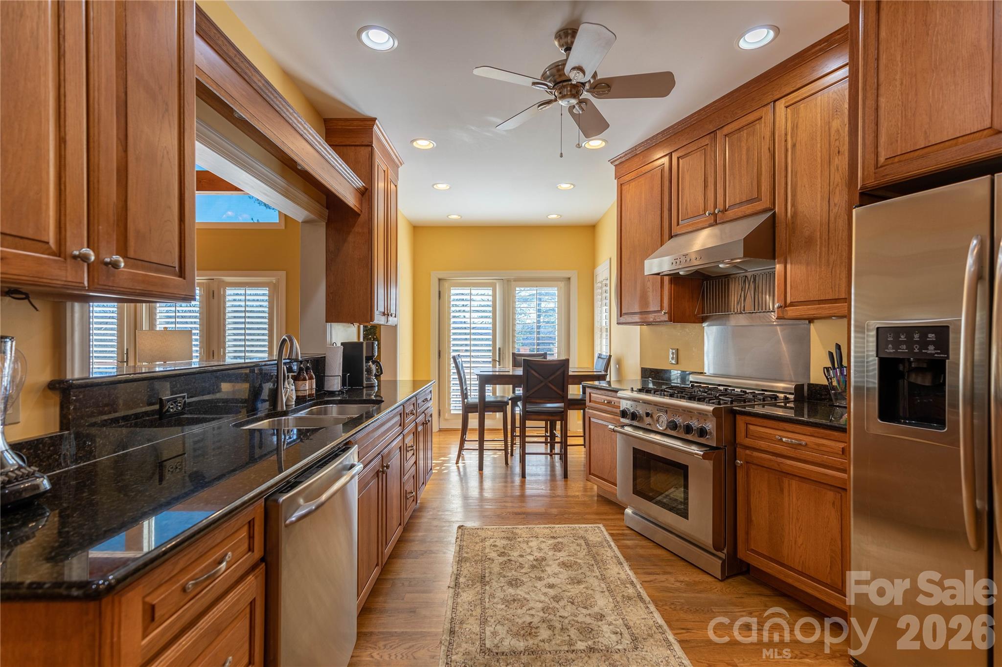 446 Windridge Drive Property Photo 8