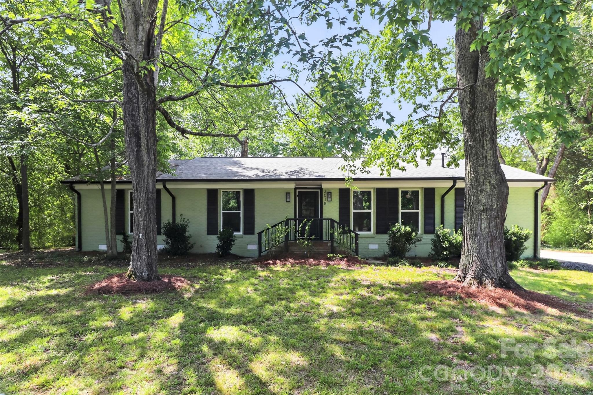 2018 Country Court Property Photo 1