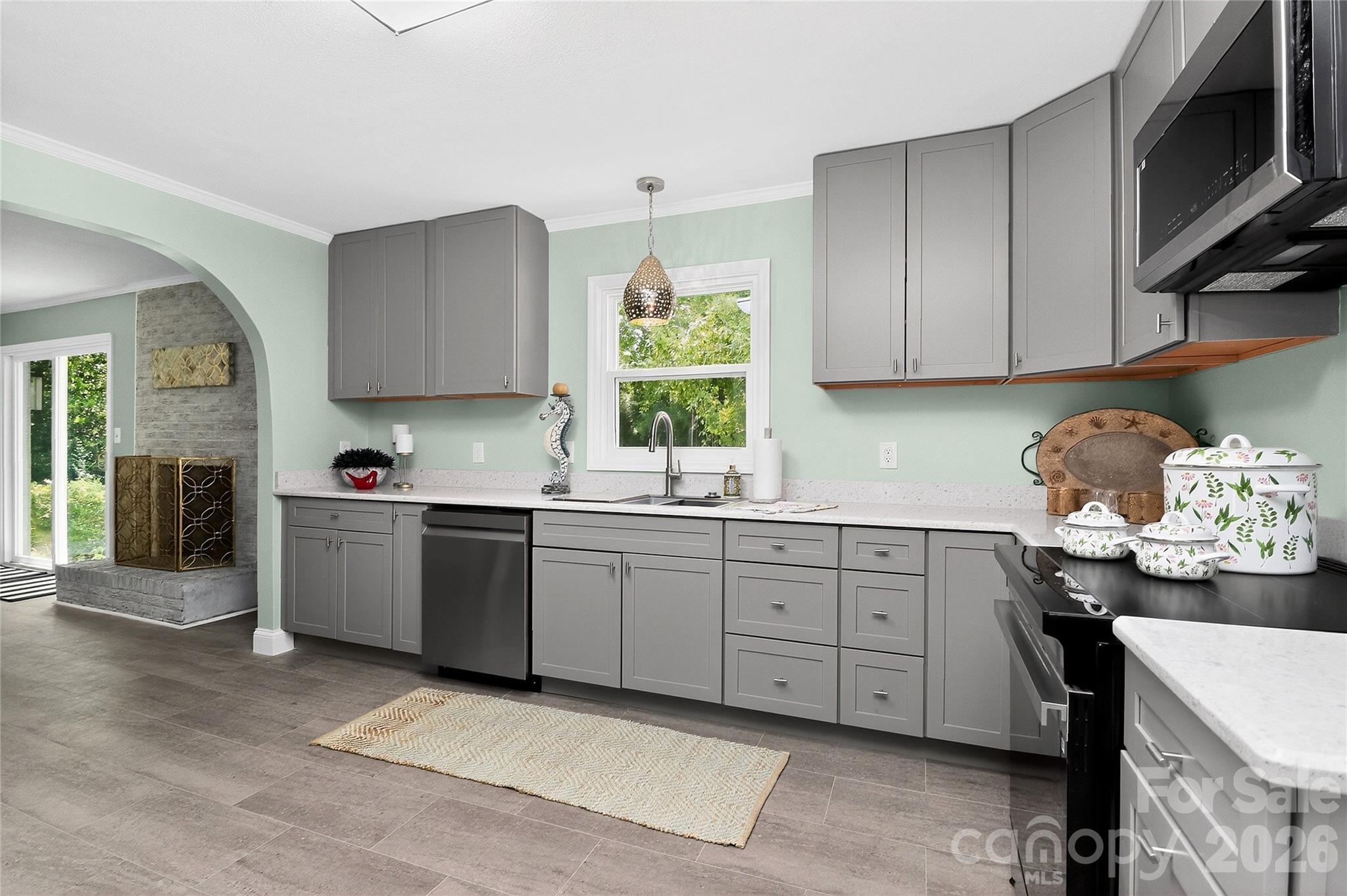 2018 Country Court Property Photo 1