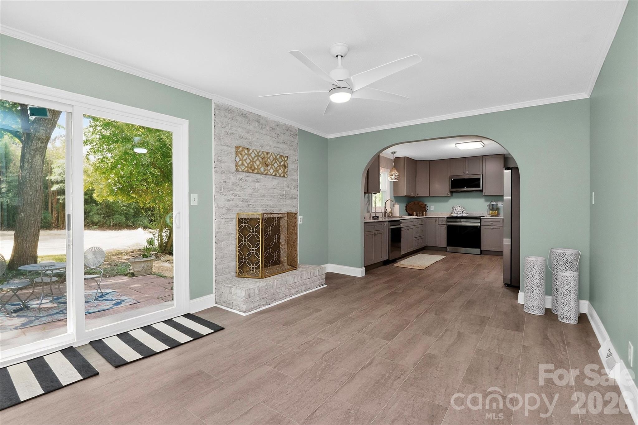 2018 Country Court Property Photo 11