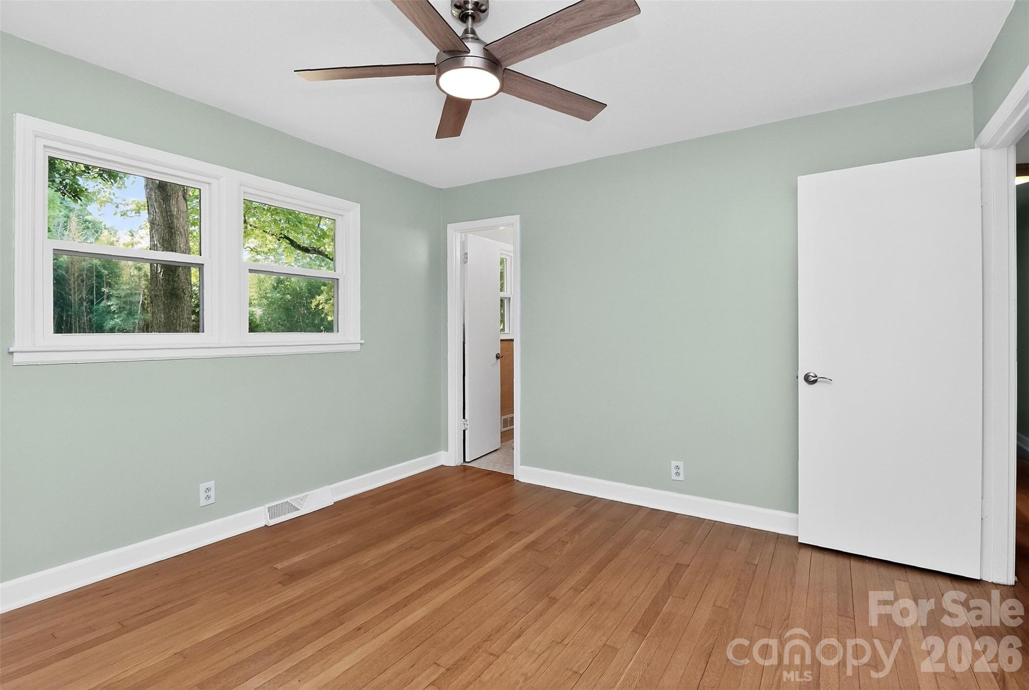 2018 Country Court Property Photo 19