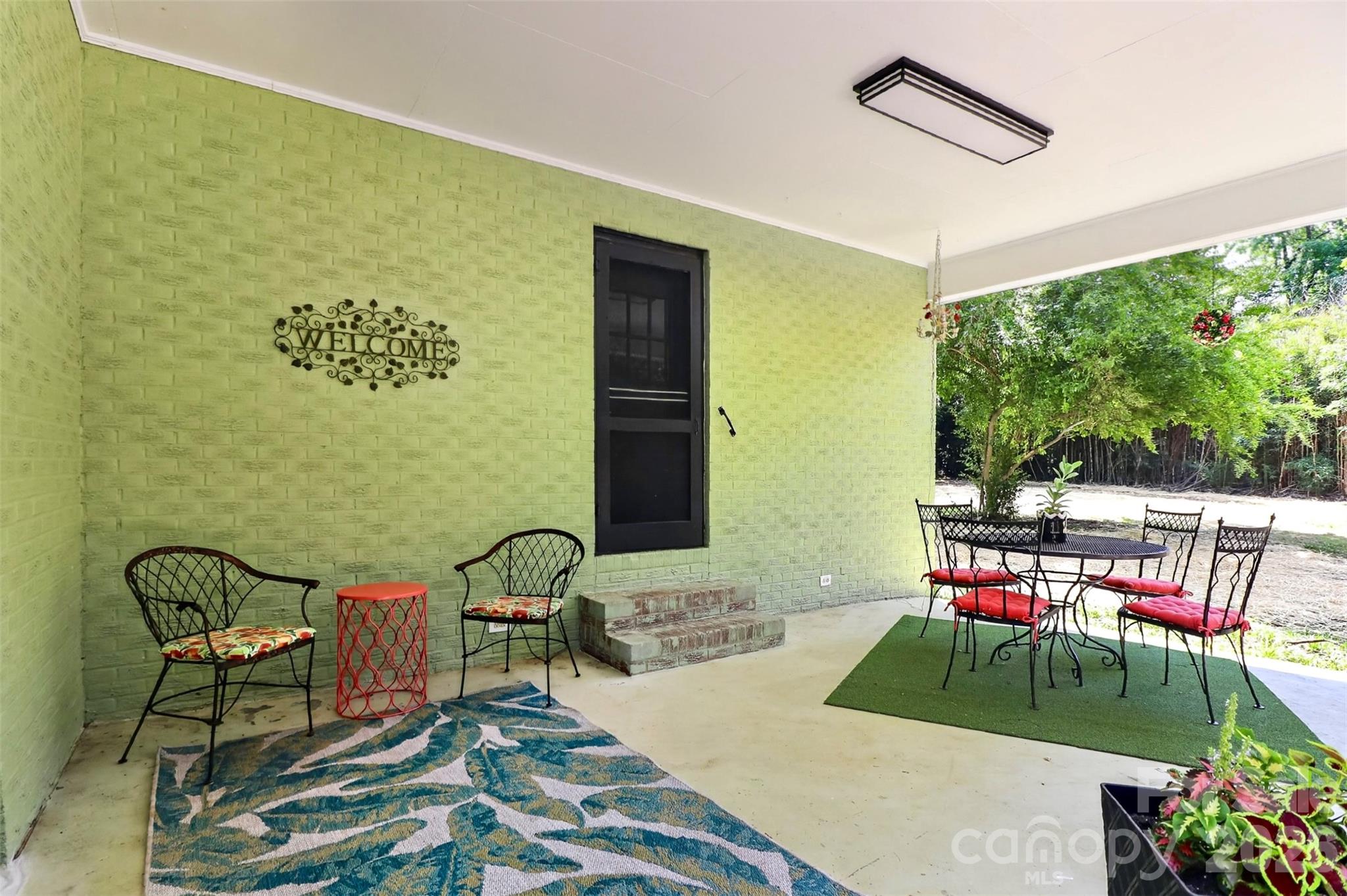 2018 Country Court Property Photo 27