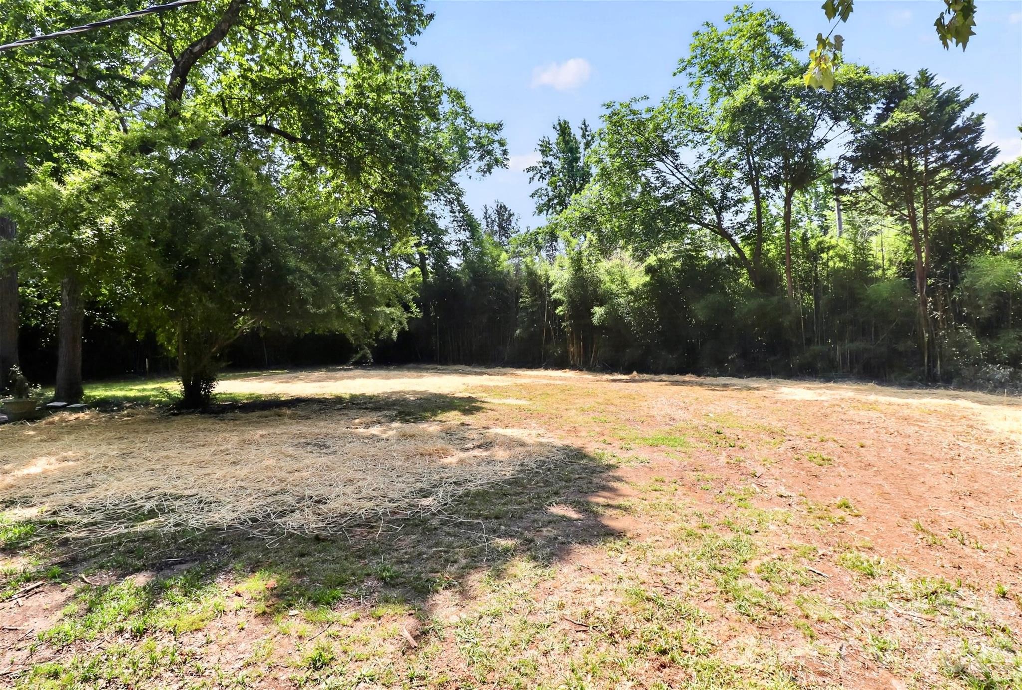 2018 Country Court Property Photo 29