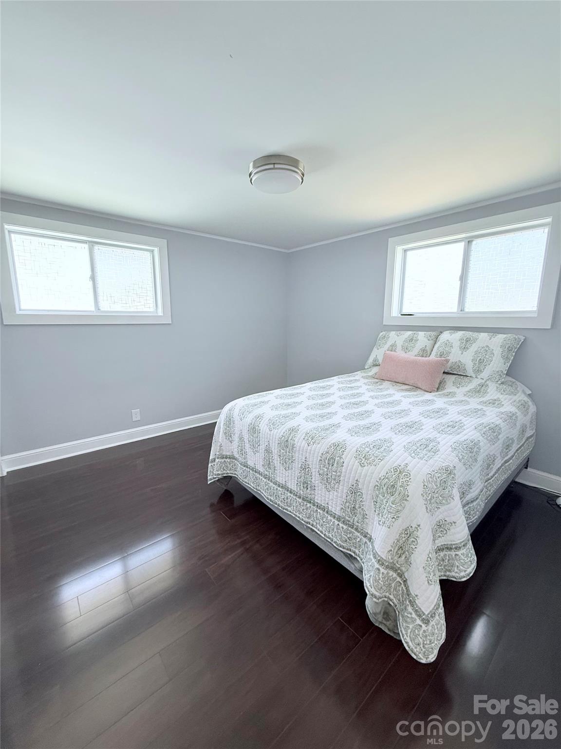 3743 Crosland Road Property Photo 8