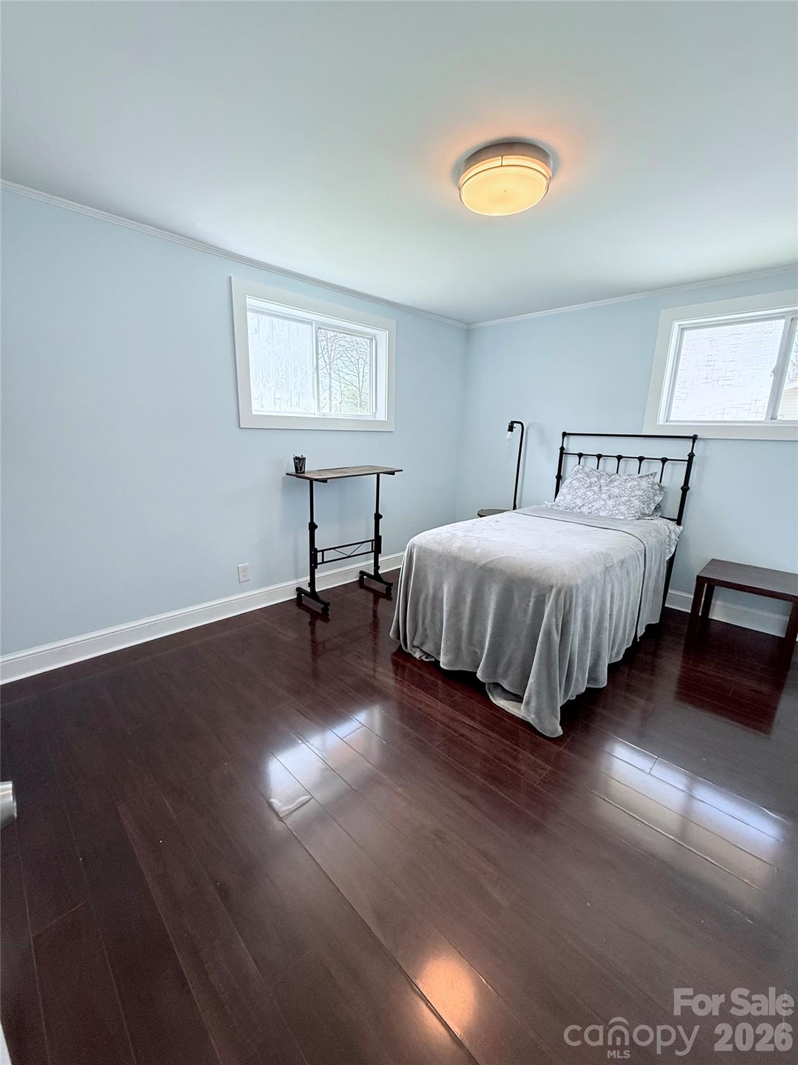 3743 Crosland Road Property Photo 10
