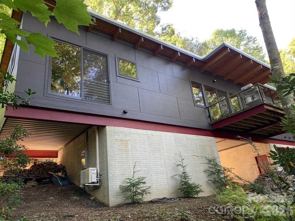 448 Mt. Mitchell Drive Property Photo 3