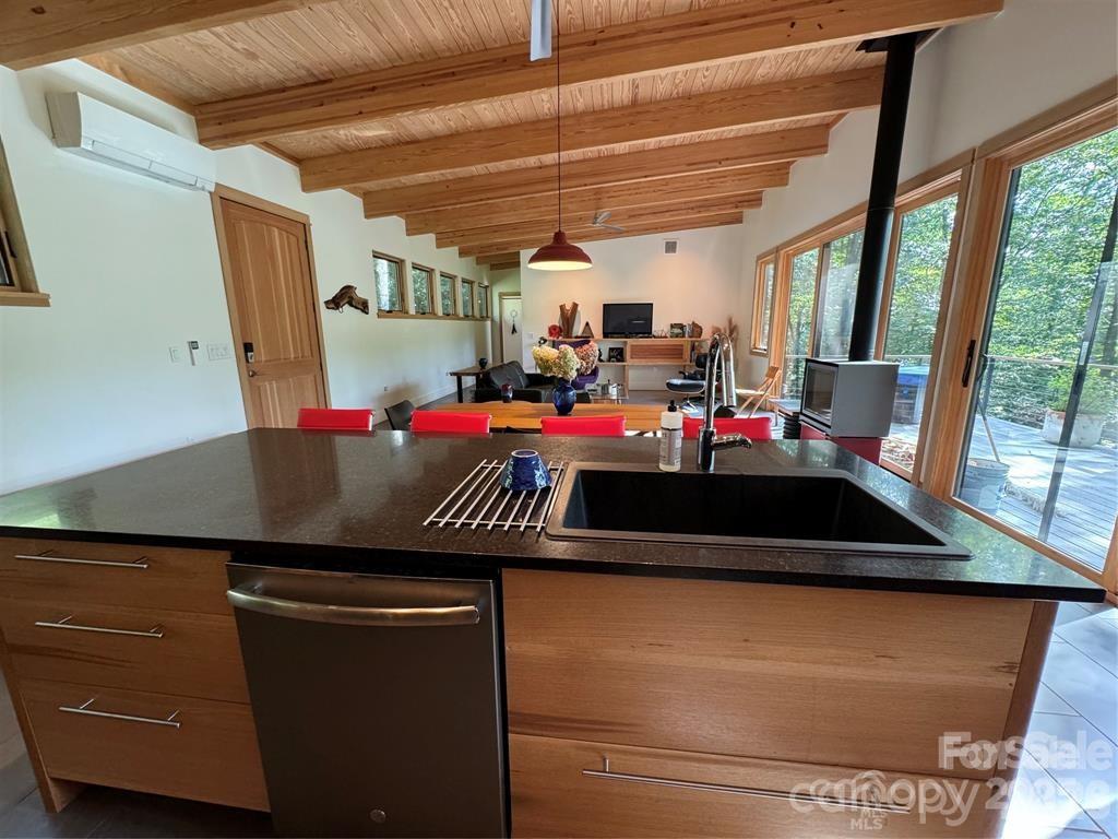448 Mt. Mitchell Drive Property Photo 16