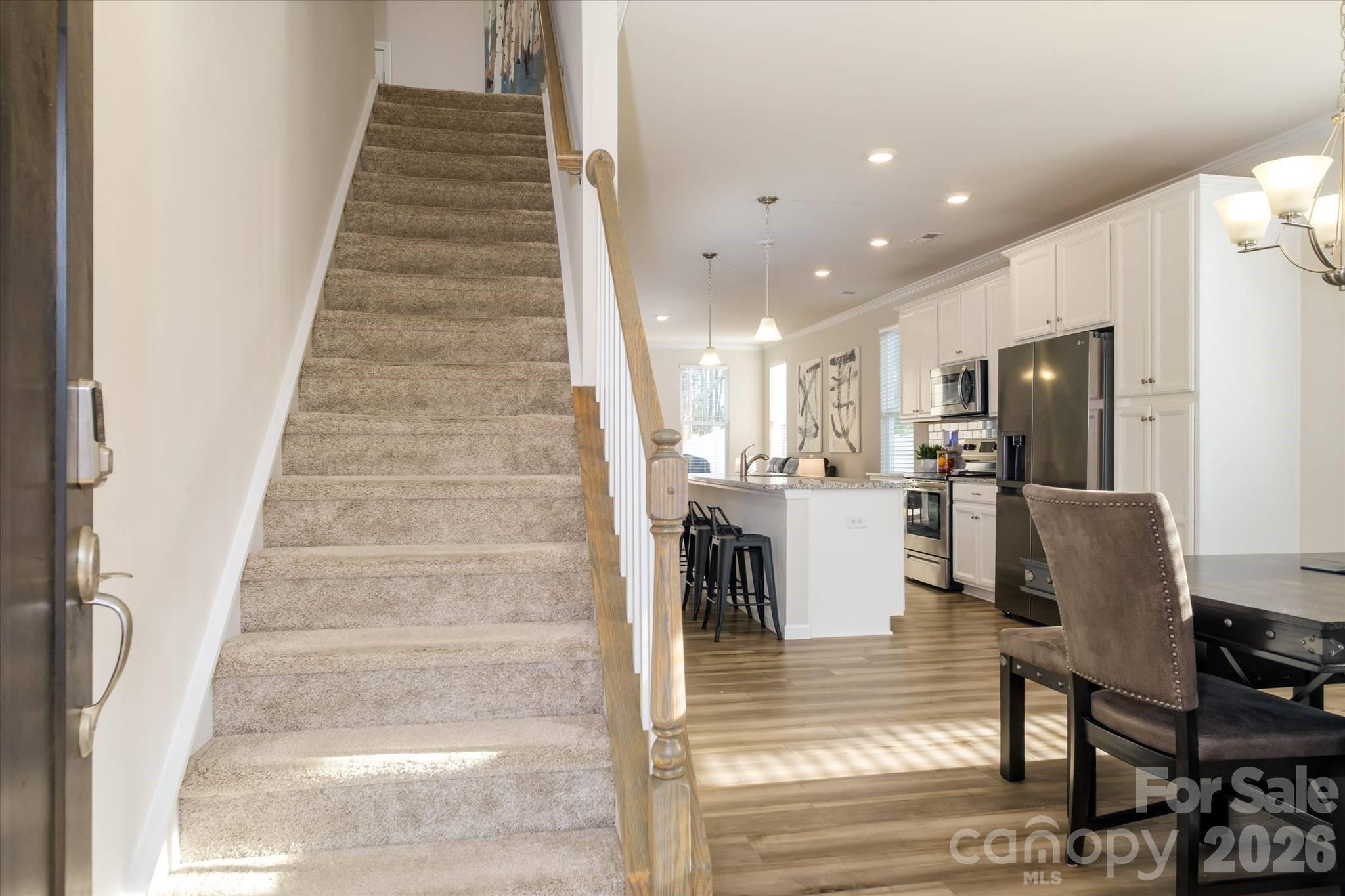 8156 Merryvale Lane Property Photo 6