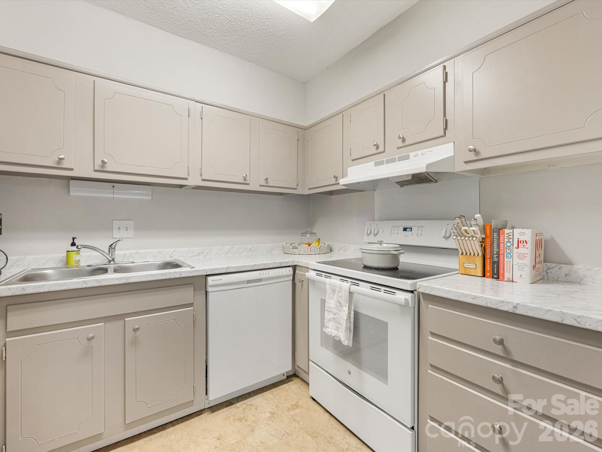 2616 Park Road B Property Photo 15
