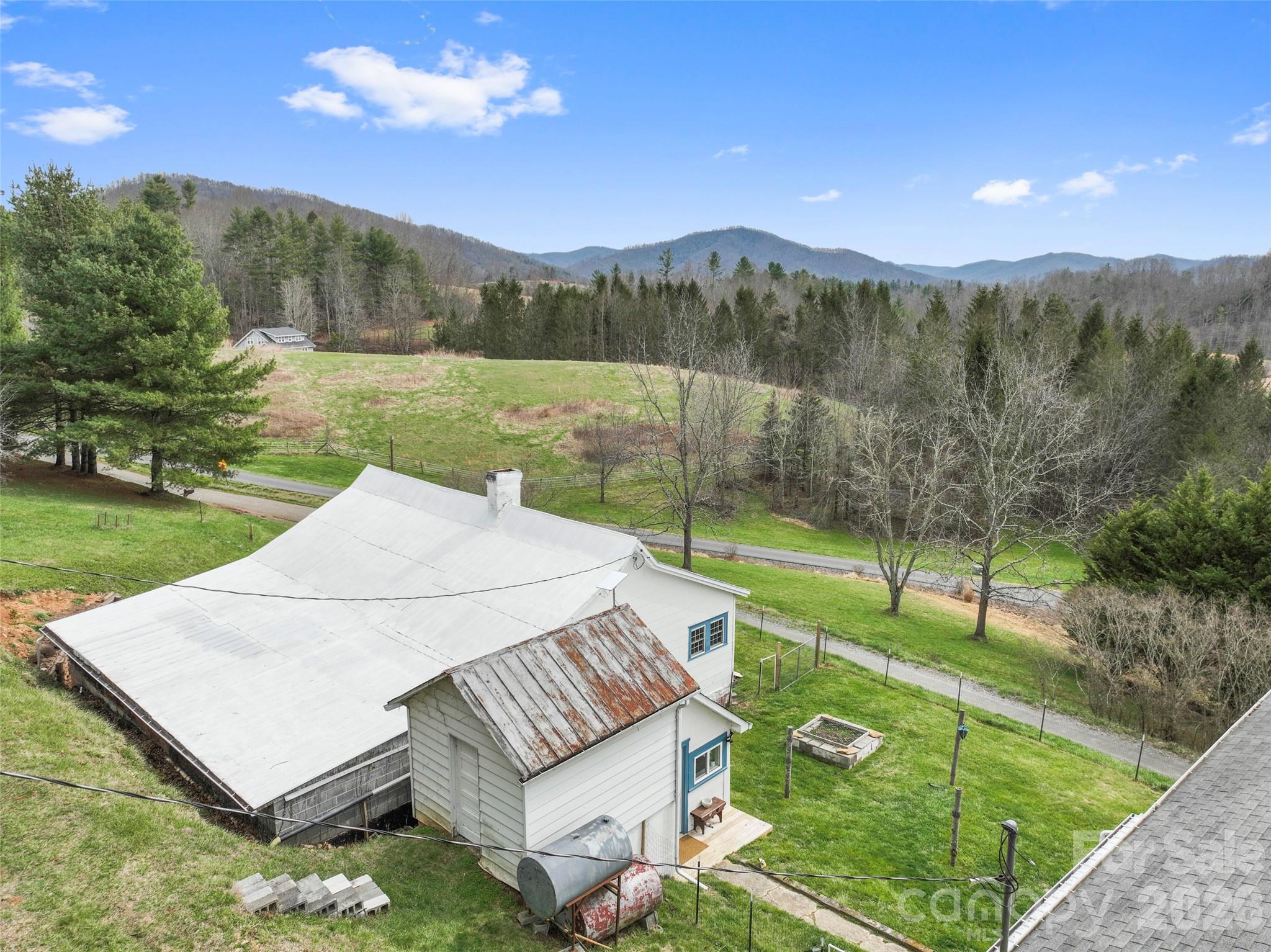 138 Robert Phillips Road Property Photo 2