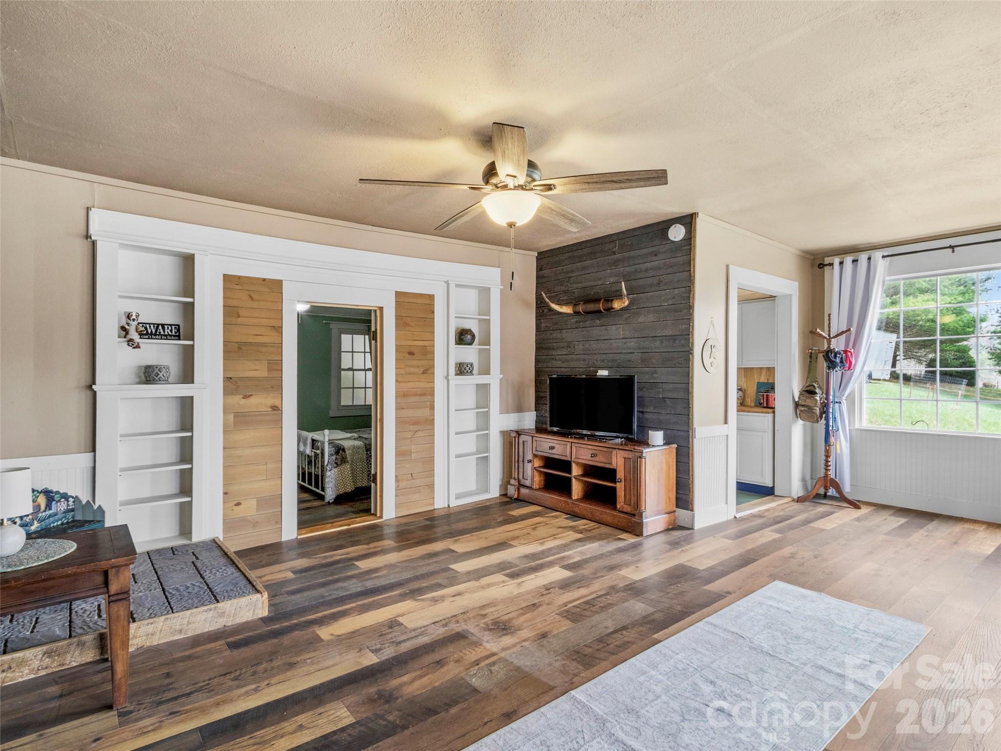 138 Robert Phillips Road Property Photo 7