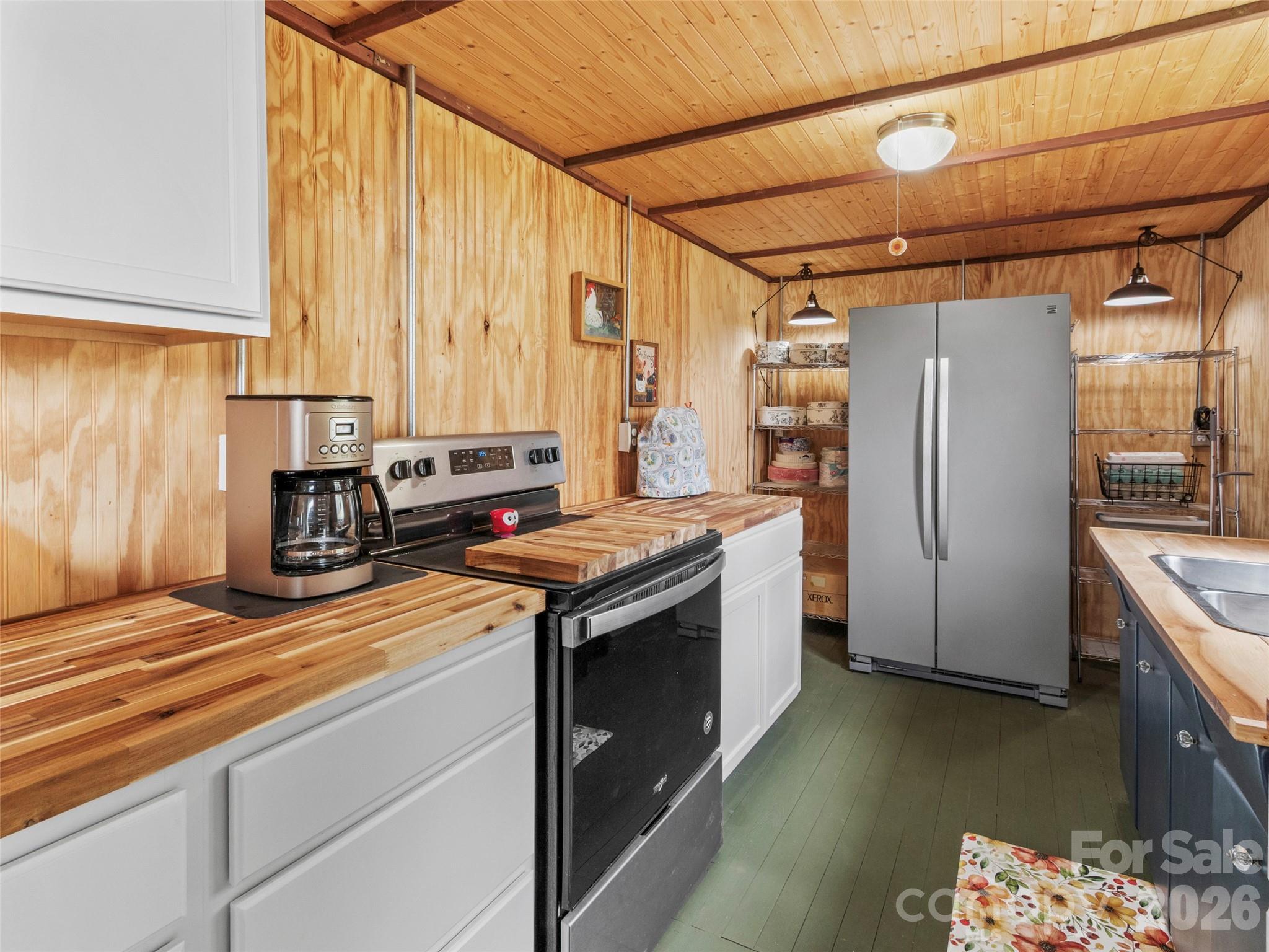 138 Robert Phillips Road Property Photo 11