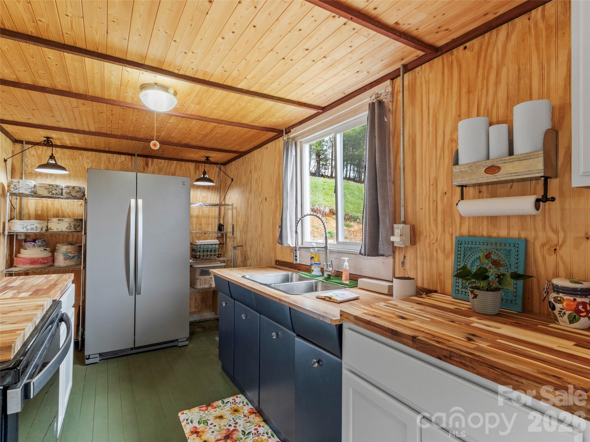 138 Robert Phillips Road Property Photo 12
