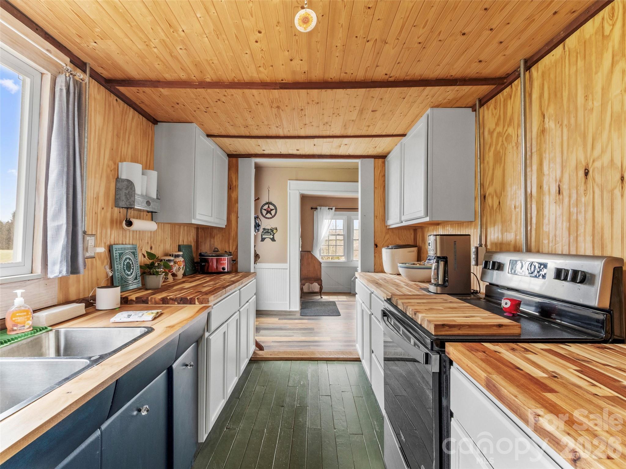 138 Robert Phillips Road Property Photo 13