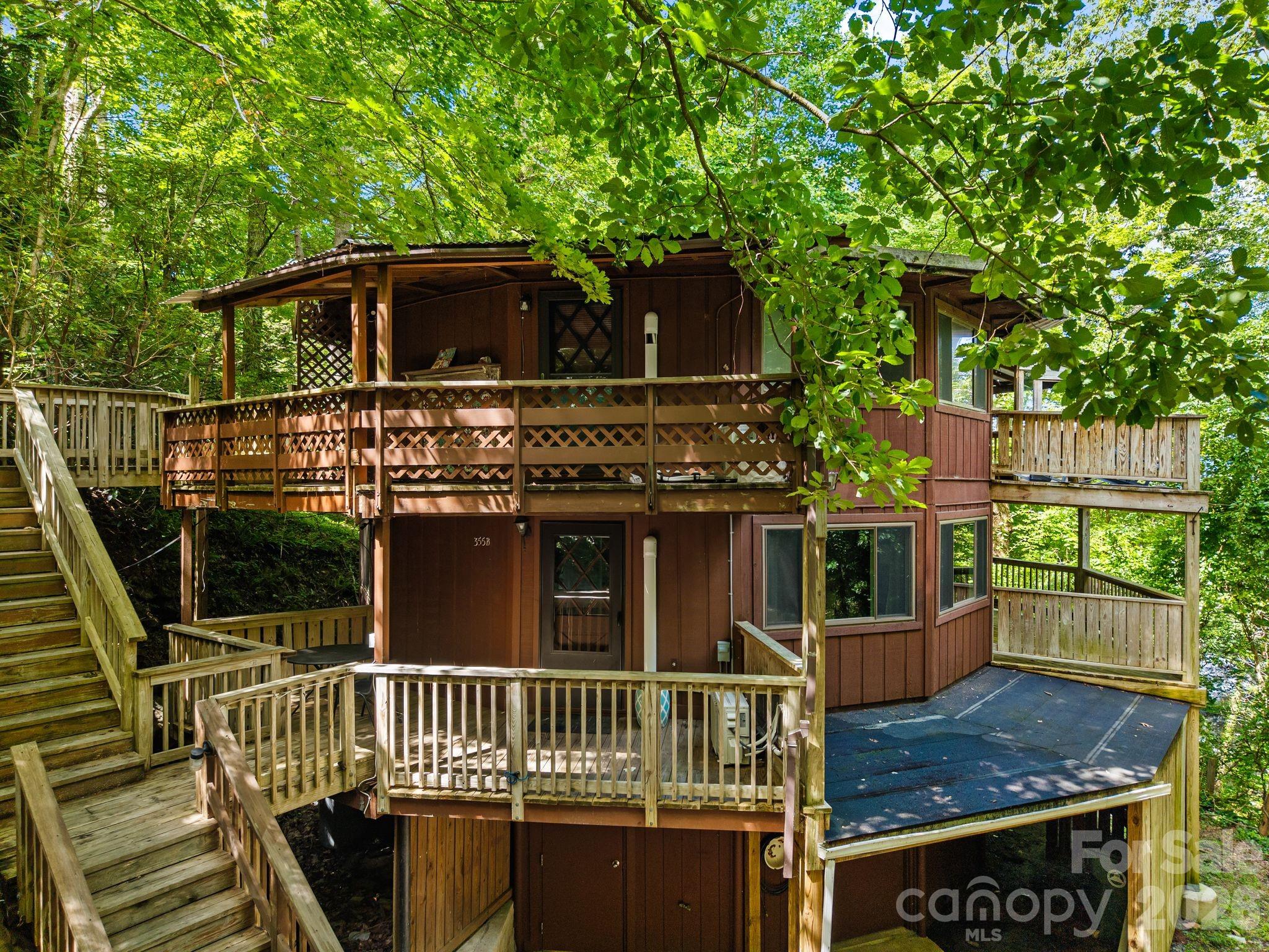 355 Sunset Drive Property Photo 5