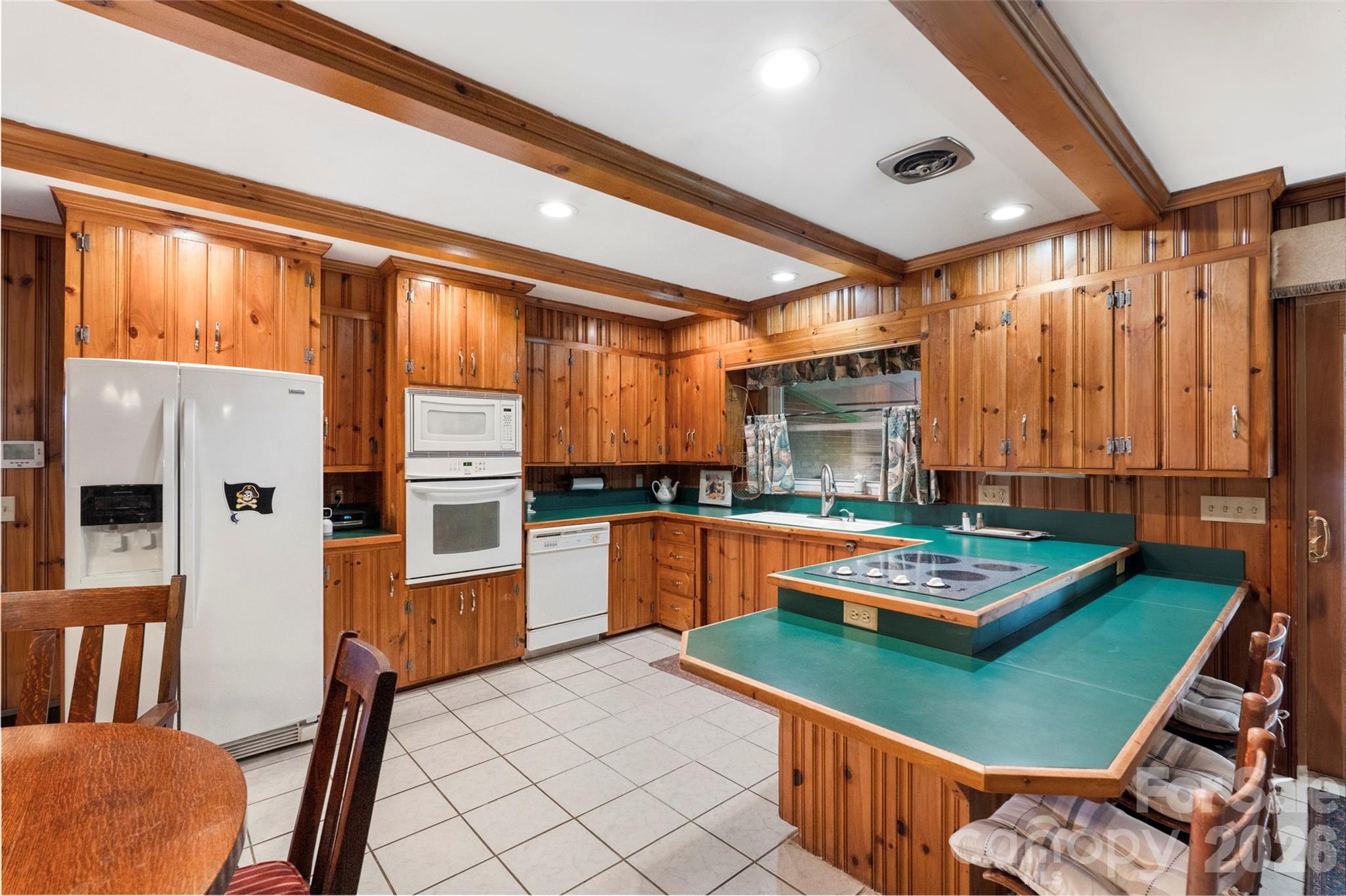 2108 S Cannon Boulevard Property Photo 11