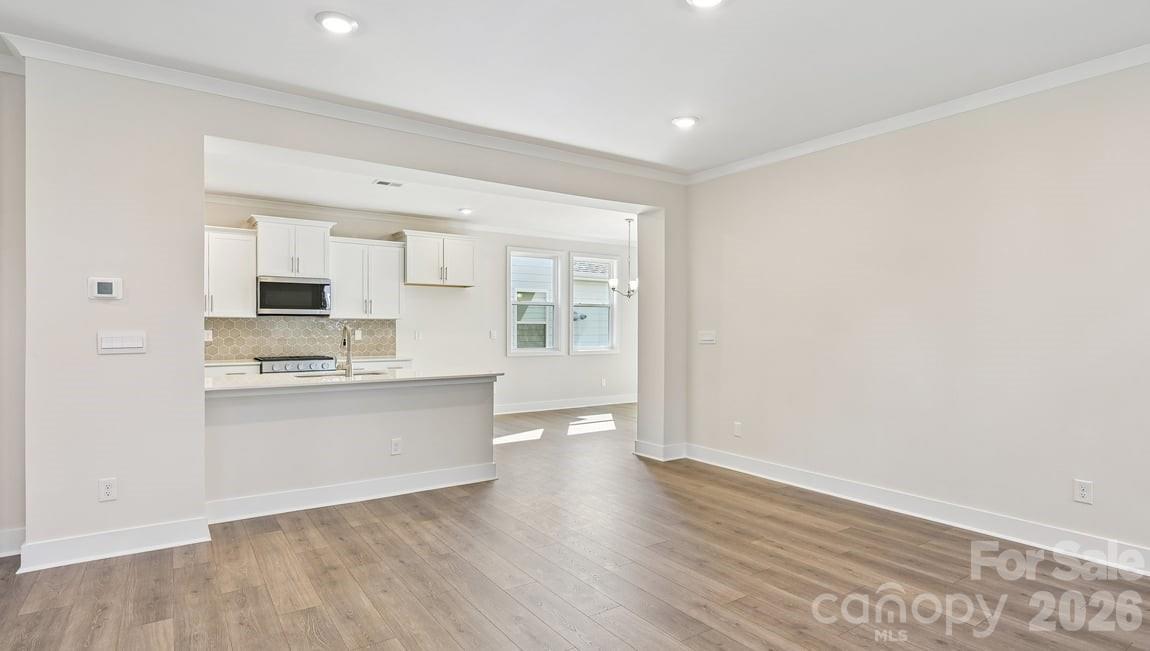 9315 Carver Avenue Property Photo 8