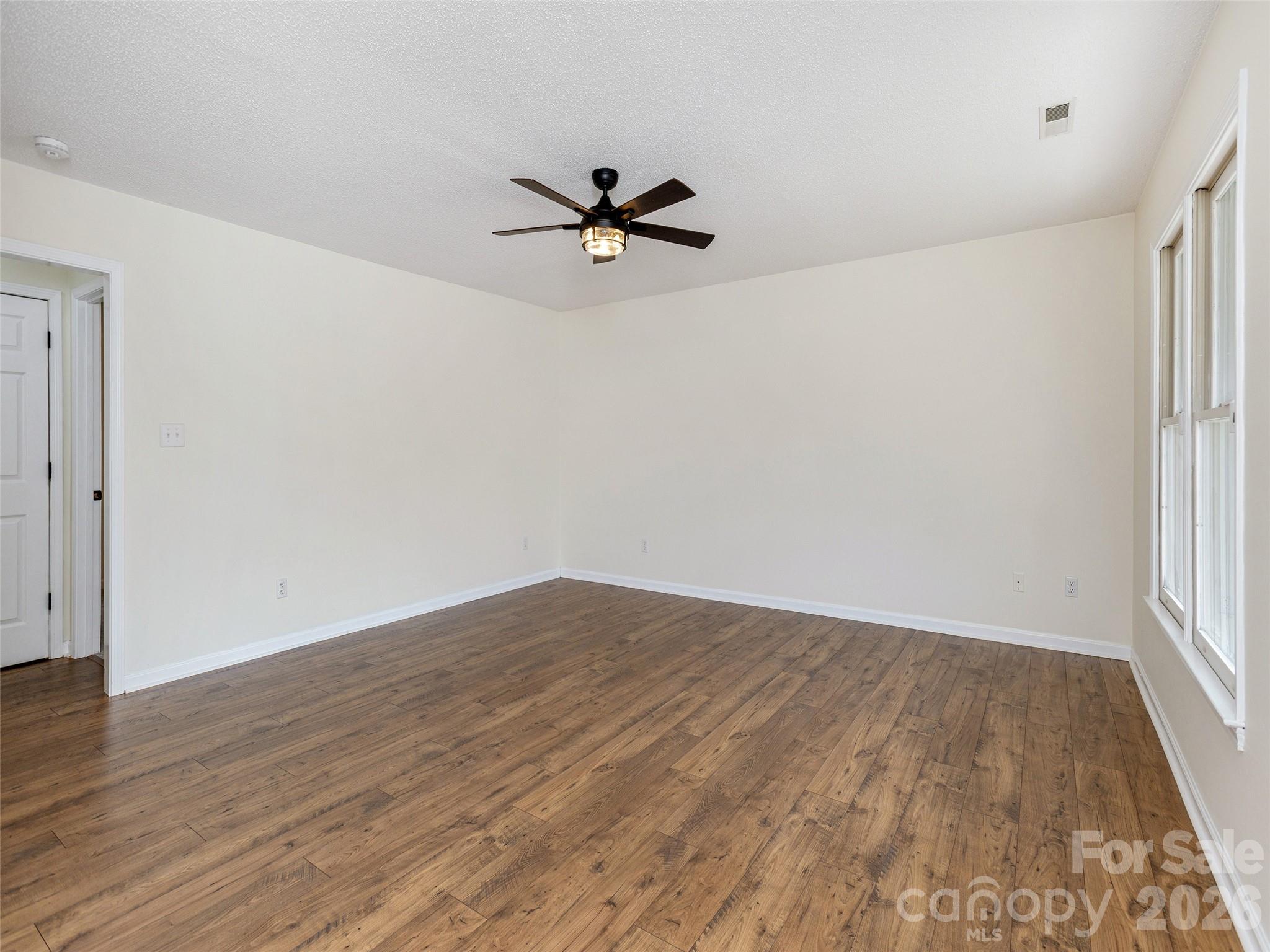 203 Rocky Mountain Way Property Photo 12