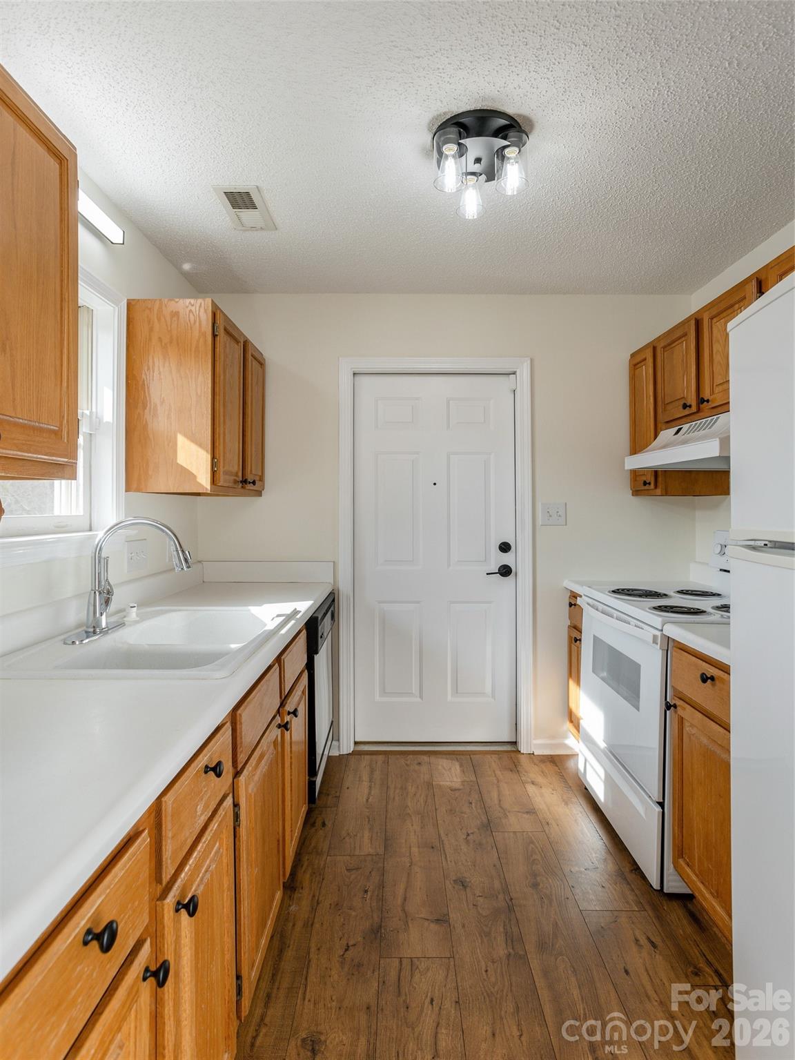 203 Rocky Mountain Way Property Photo 16