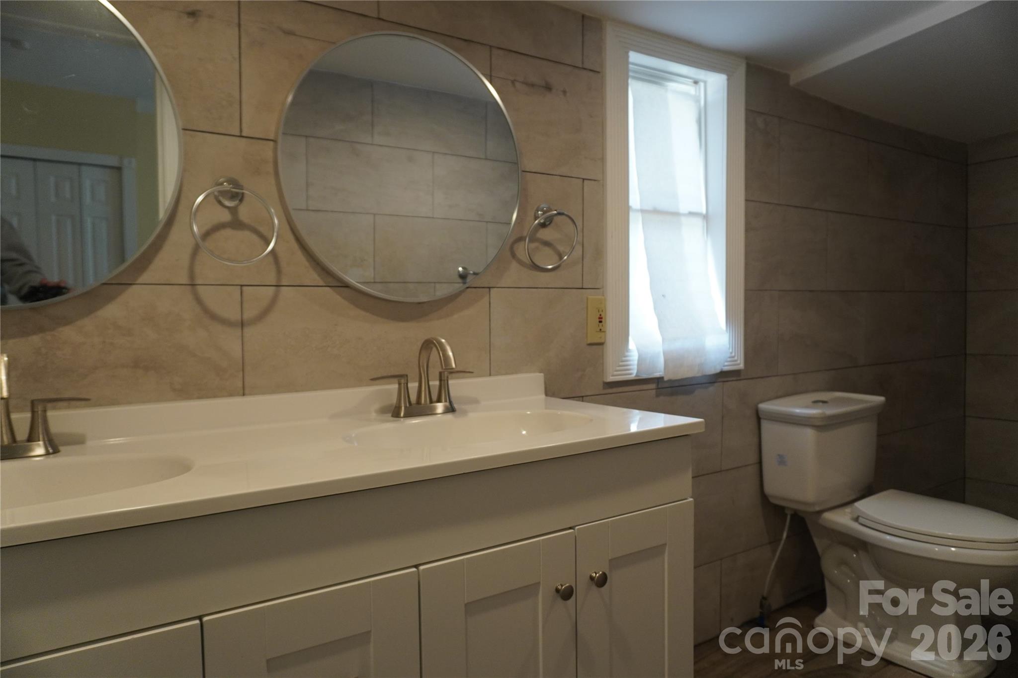 415 E Georgia Avenue Property Photo 13