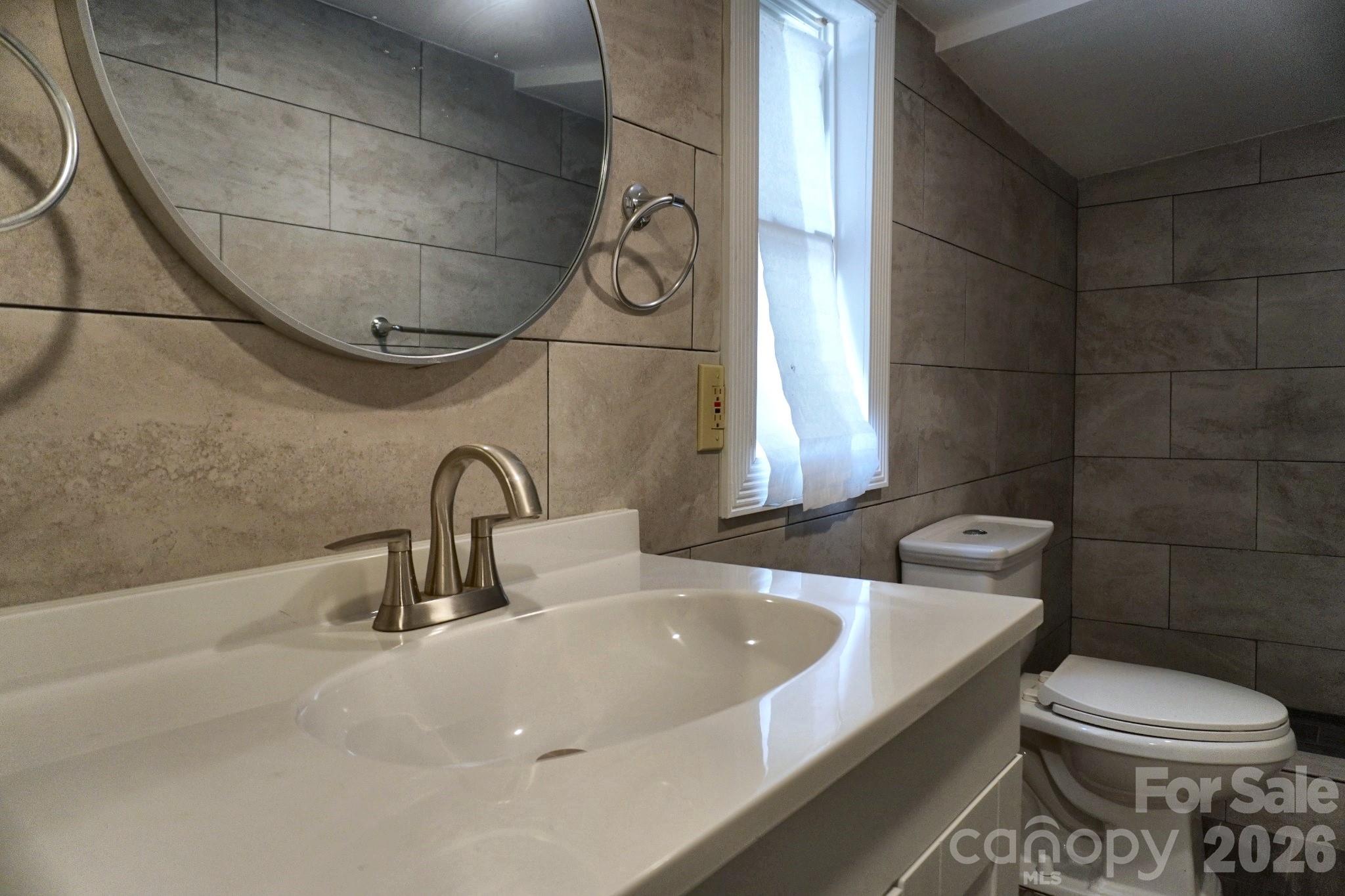 415 E Georgia Avenue Property Photo 15