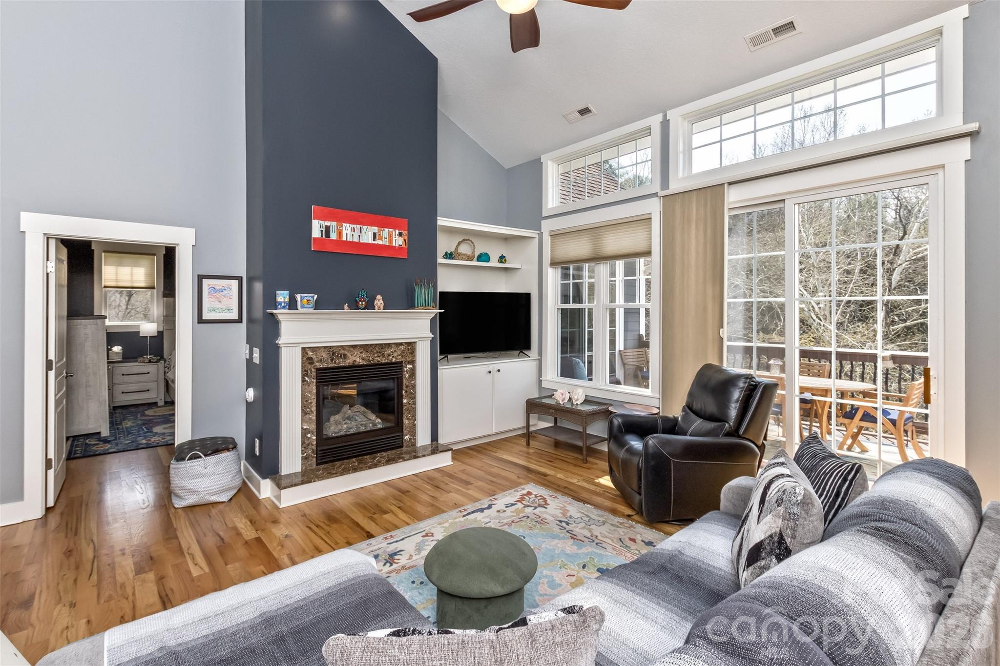 37 Creekside View Drive Property Photo 8