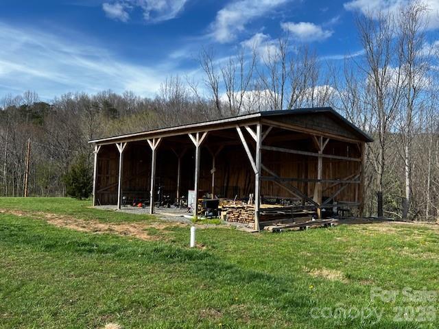 137 Cowboy Lane Property Photo 7