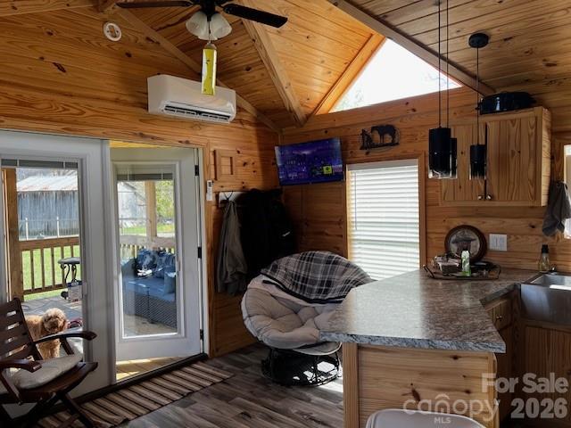 137 Cowboy Lane Property Photo 20
