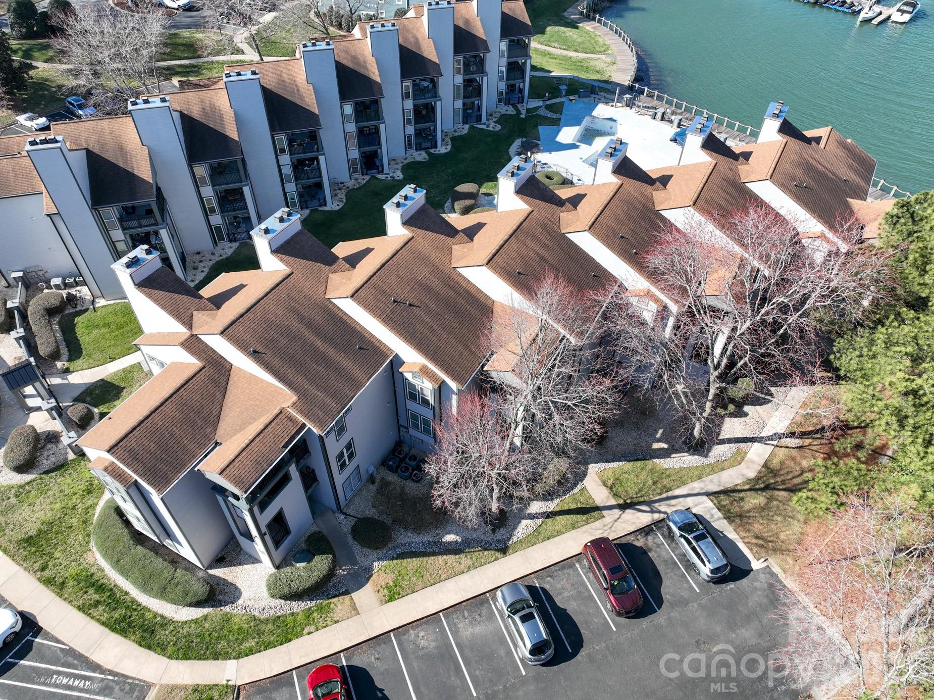 18851 Vineyard Point Lane Property Photo 20