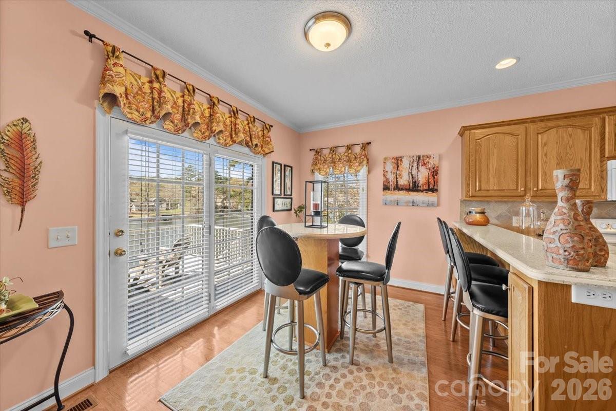 704 Shoreline Drive Property Photo 18