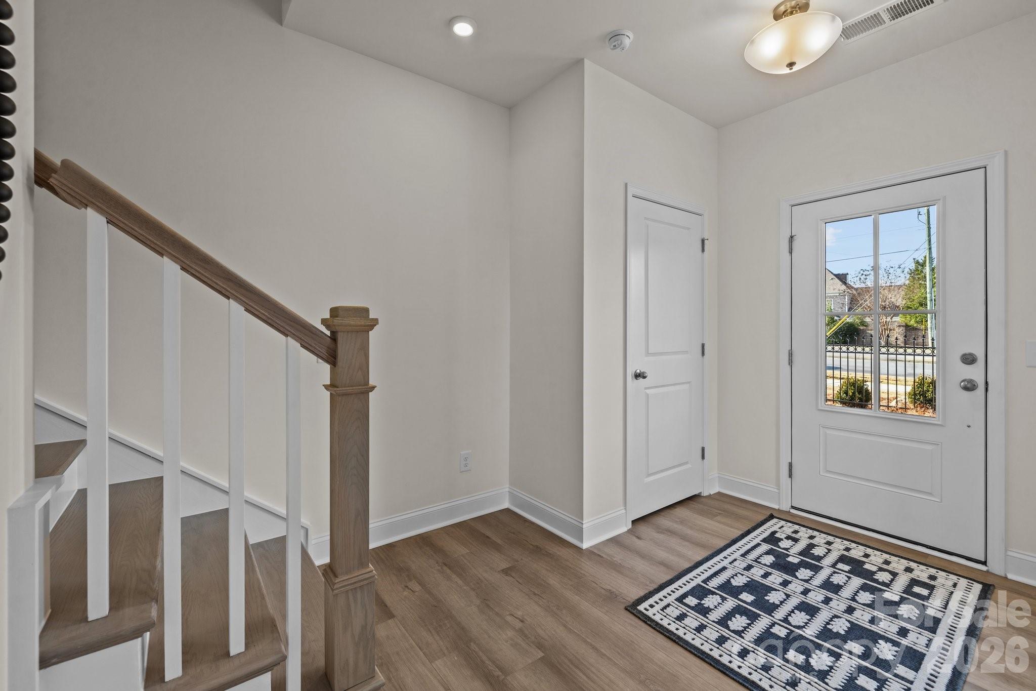 3122 Middle Street Property Photo 4