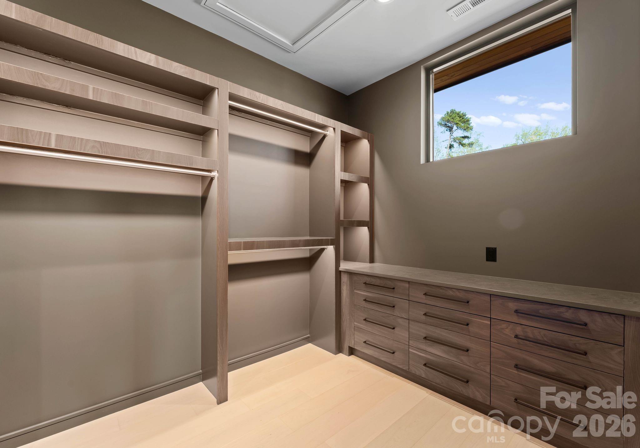 6000 Midsomer Road Property Photo 29