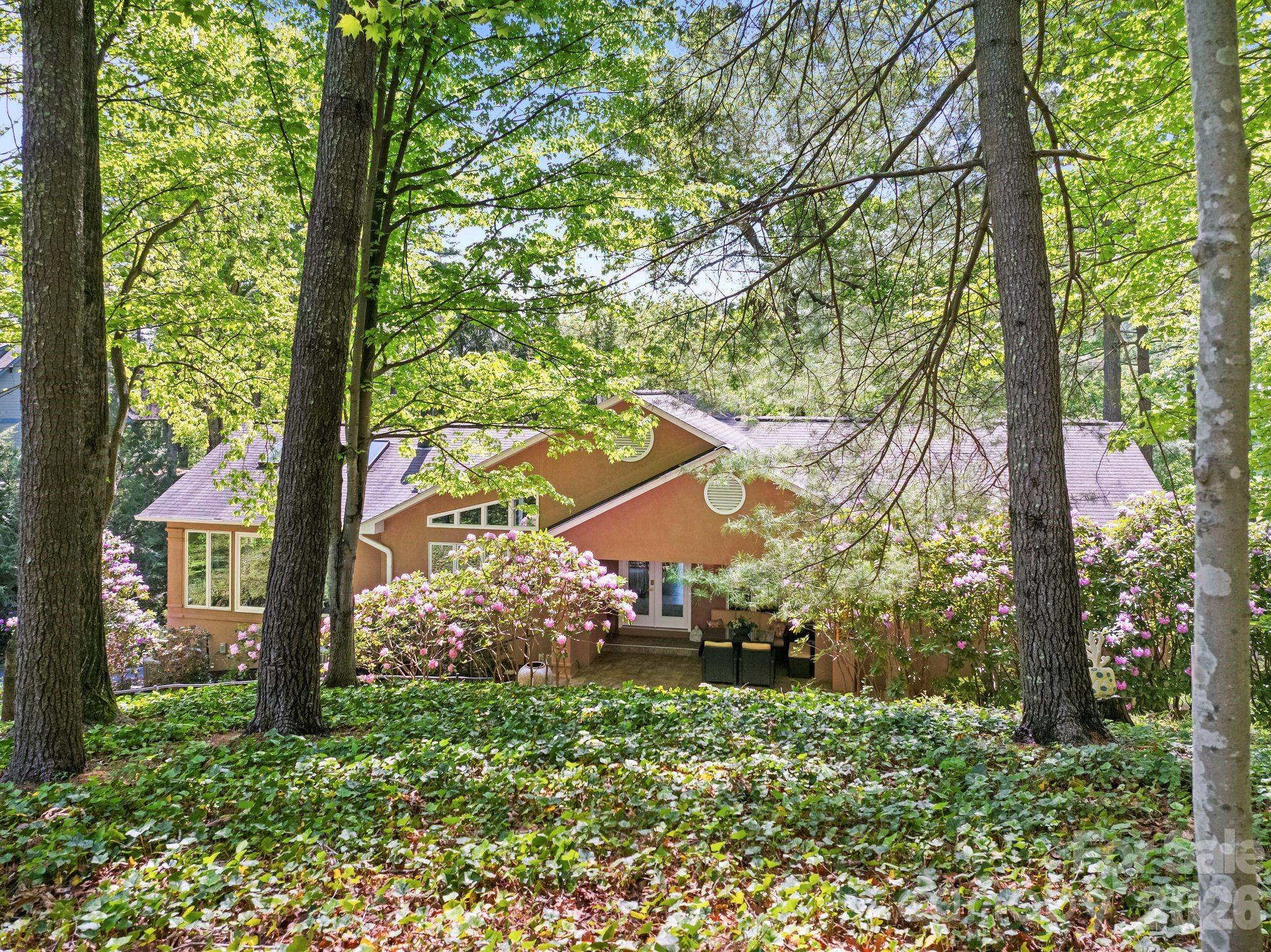 200 Robinhood Road Property Photo 2
